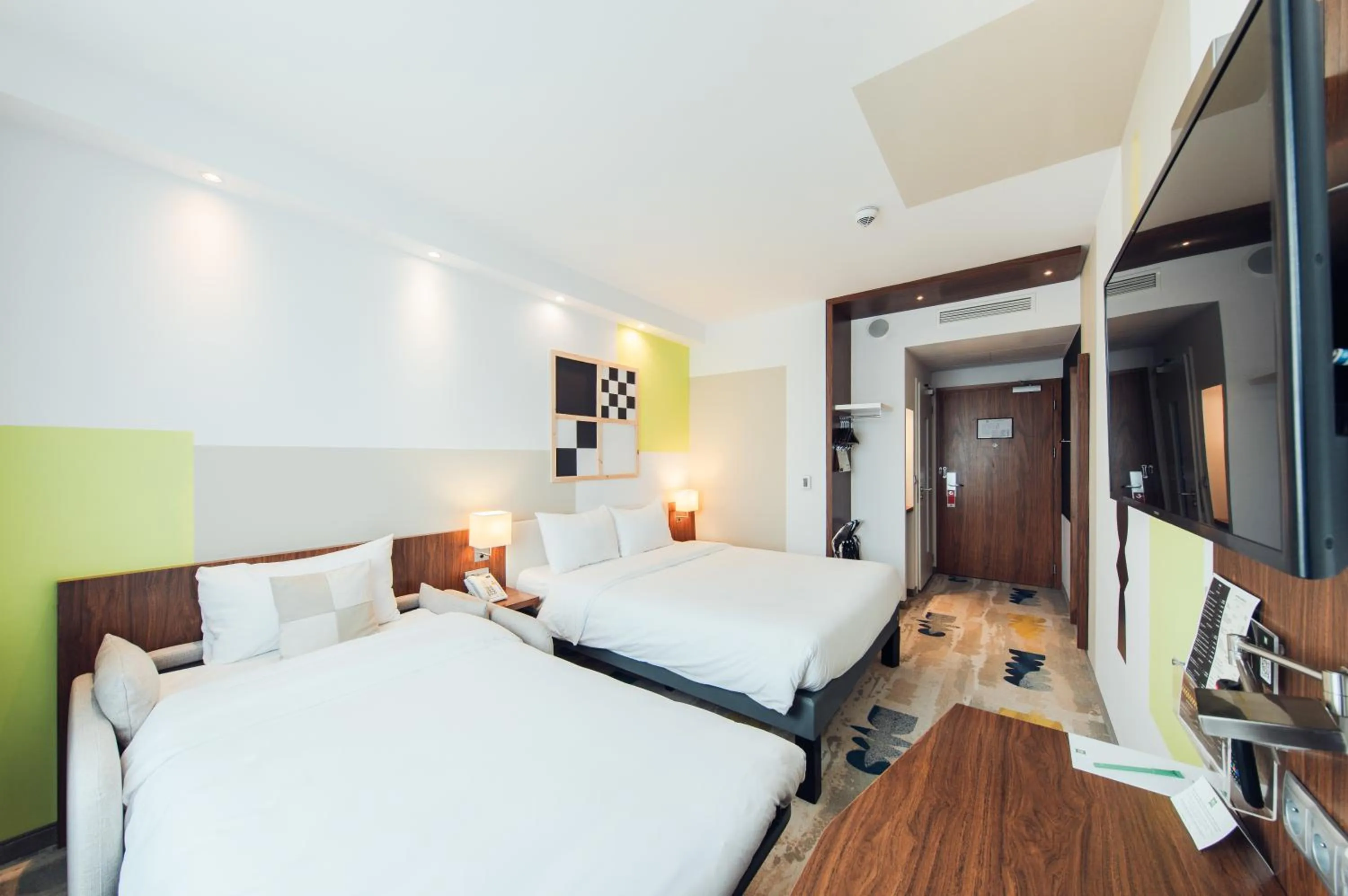 Bed in ibis Styles Warszawa Airport