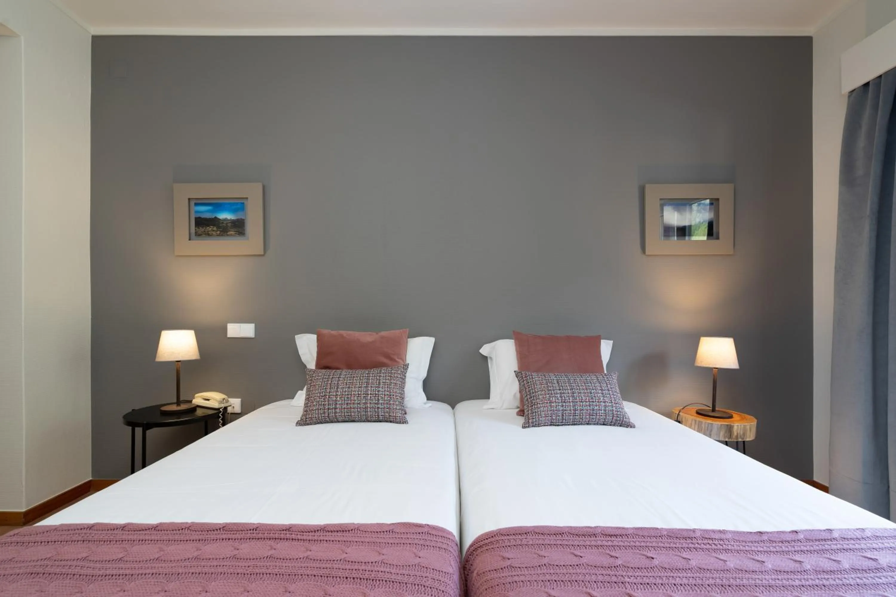 Bed in Hotel Carvalho Araujo