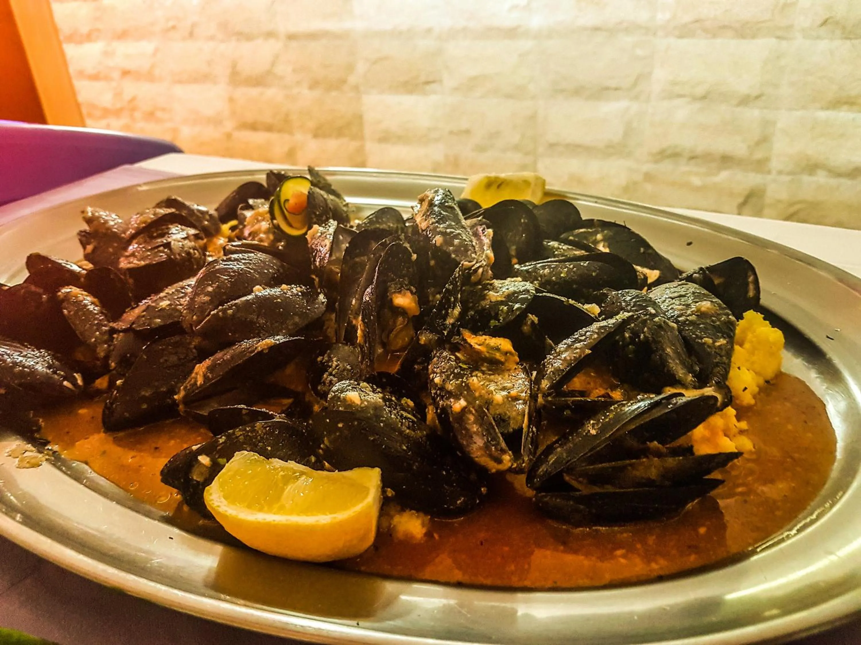 Restaurant/places to eat in Beach Hotel