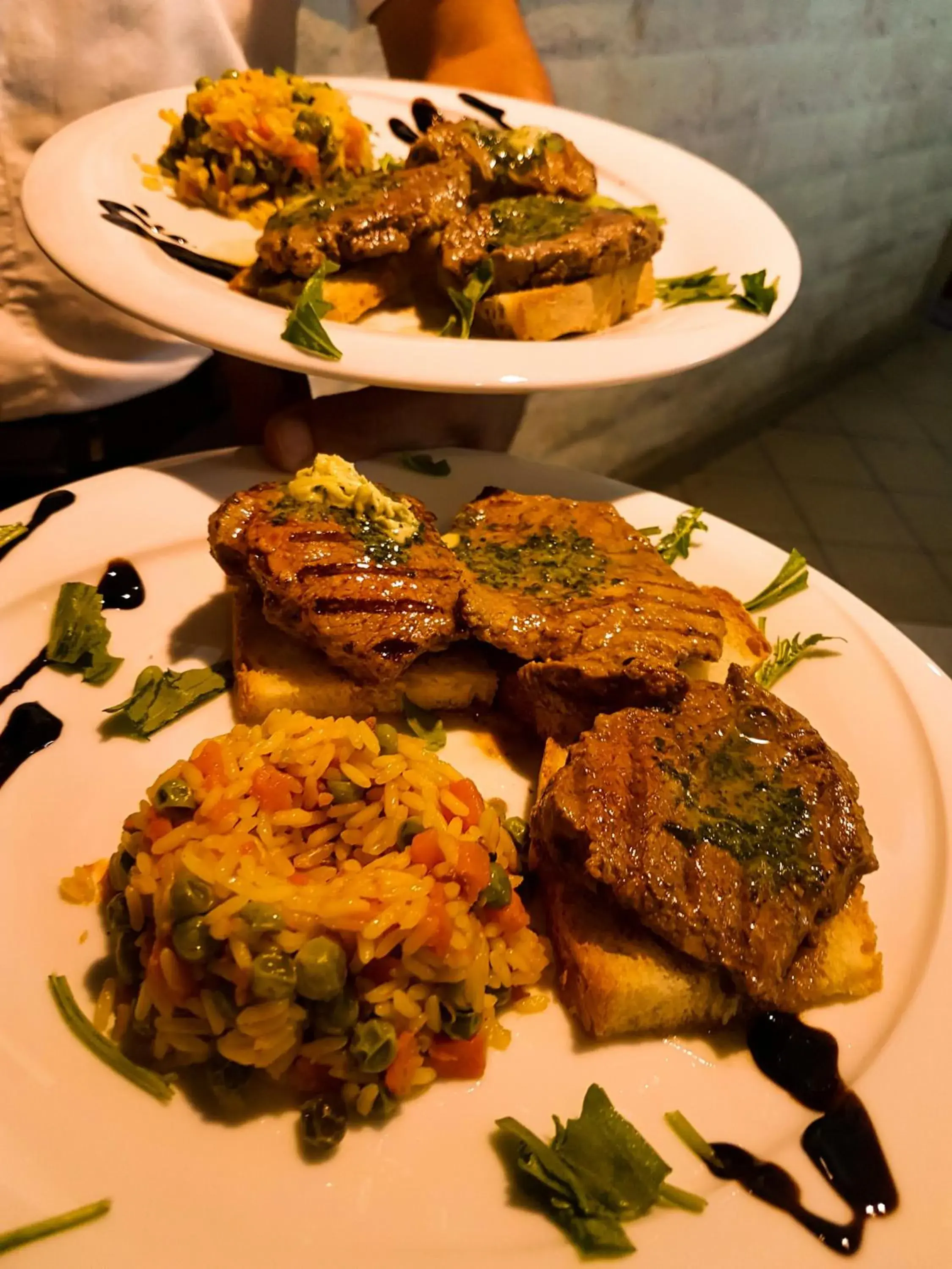 Food and drinks in Beach Hotel Food and drinks in Beach Hotel