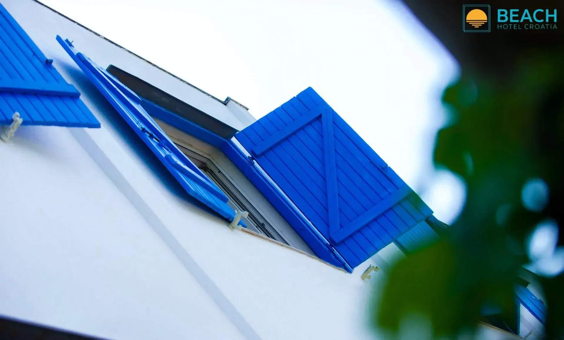 Facade/entrance in Beach Hotel Facade/entrance in Beach Hotel