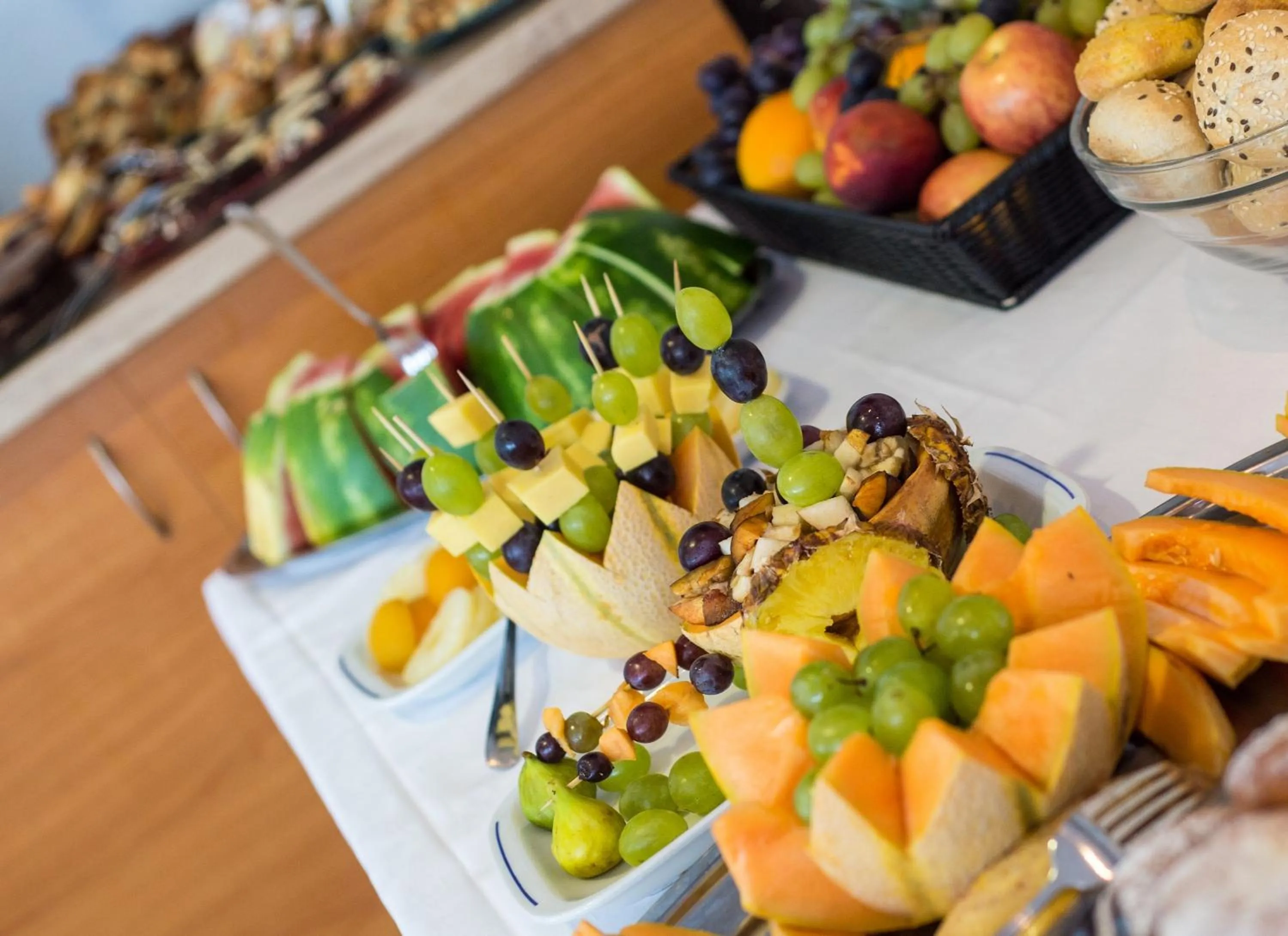 Restaurant/places to eat in Beach Hotel