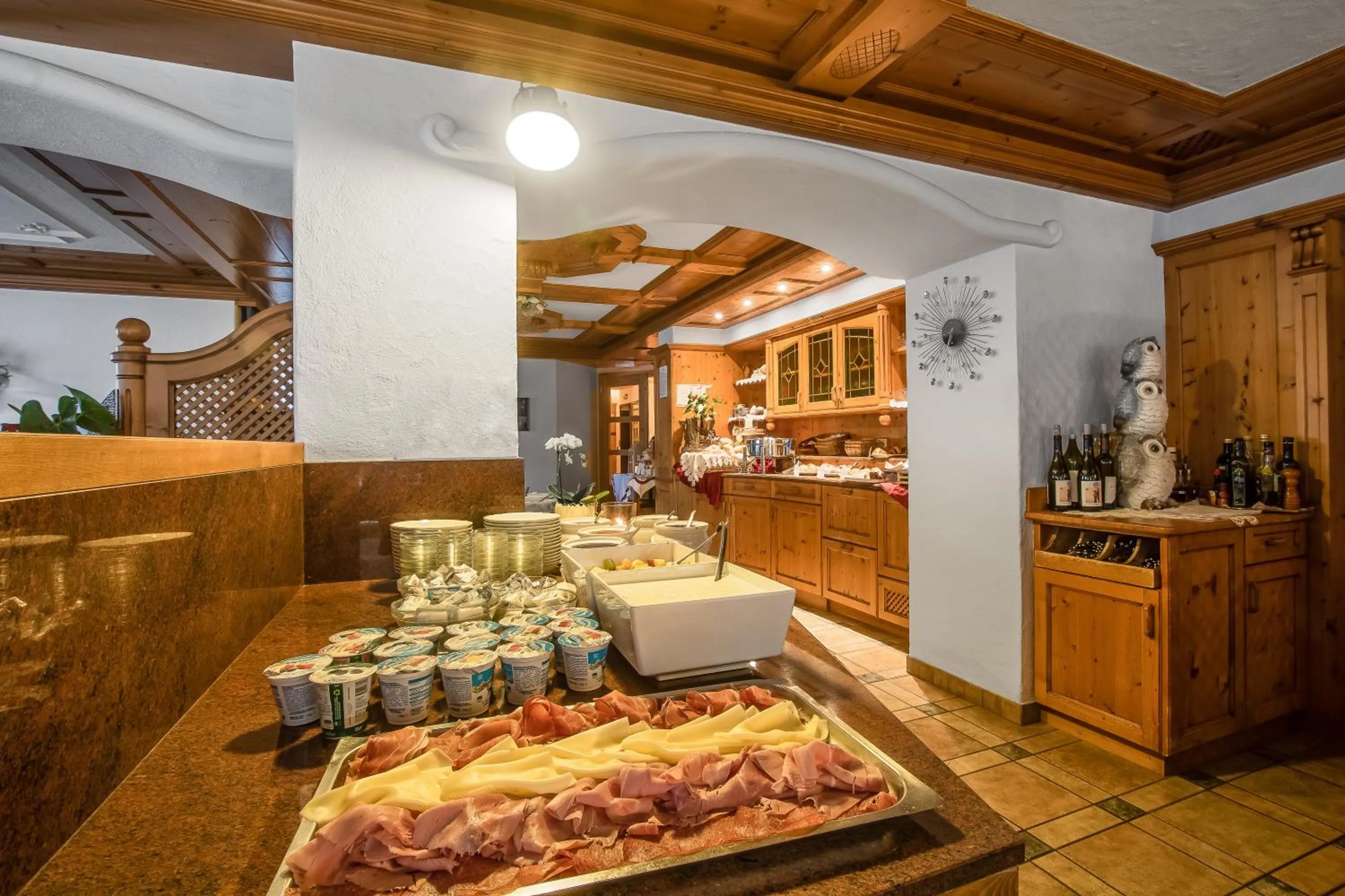Continental breakfast in Pensione Camoscio