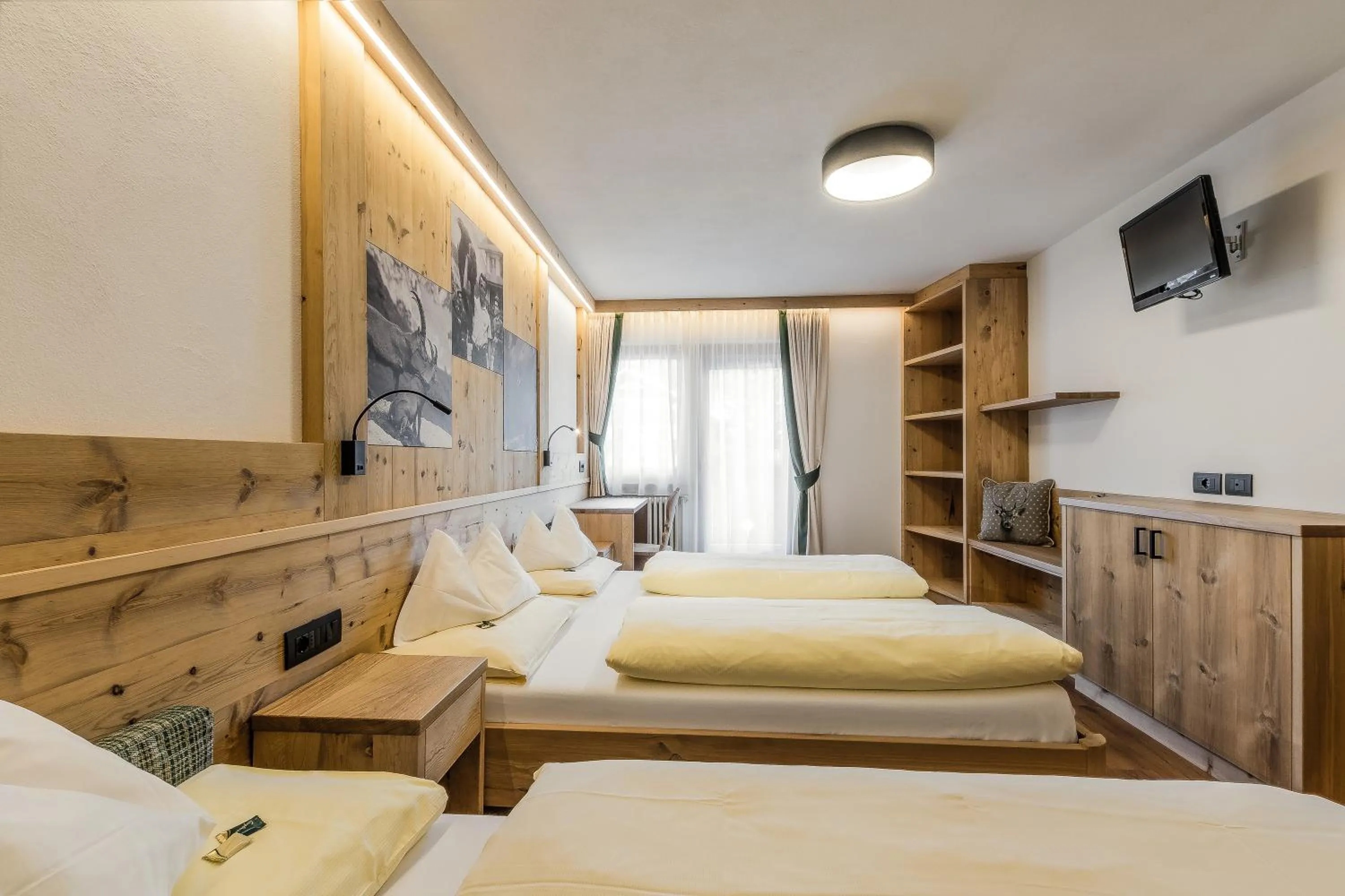 Bed in Pensione Camoscio