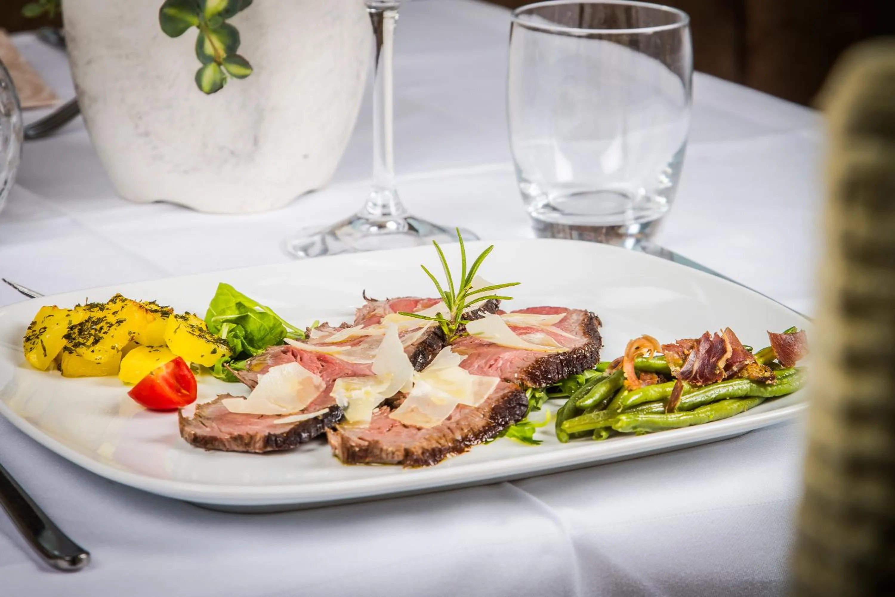Restaurant/places to eat in Pensione Camoscio