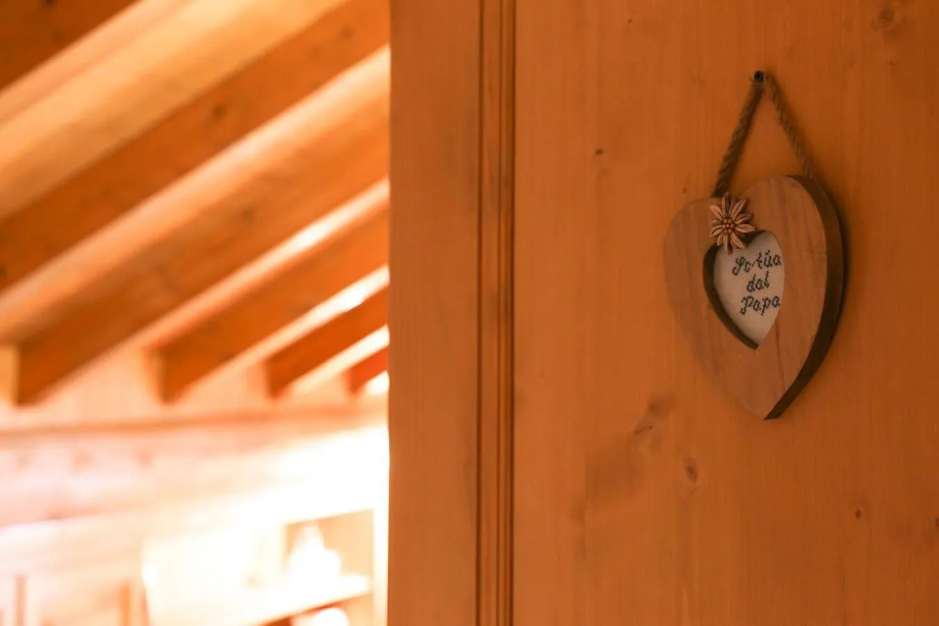 Logo/Certificate/Sign in Baita Luleta