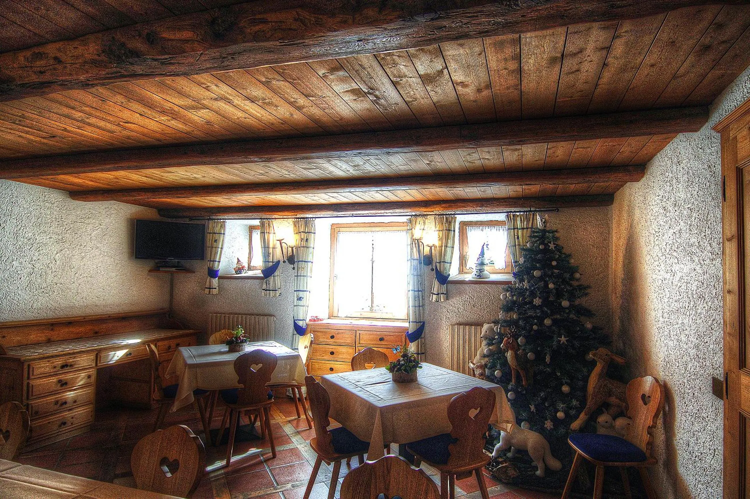 Italian breakfast in Baita Luleta