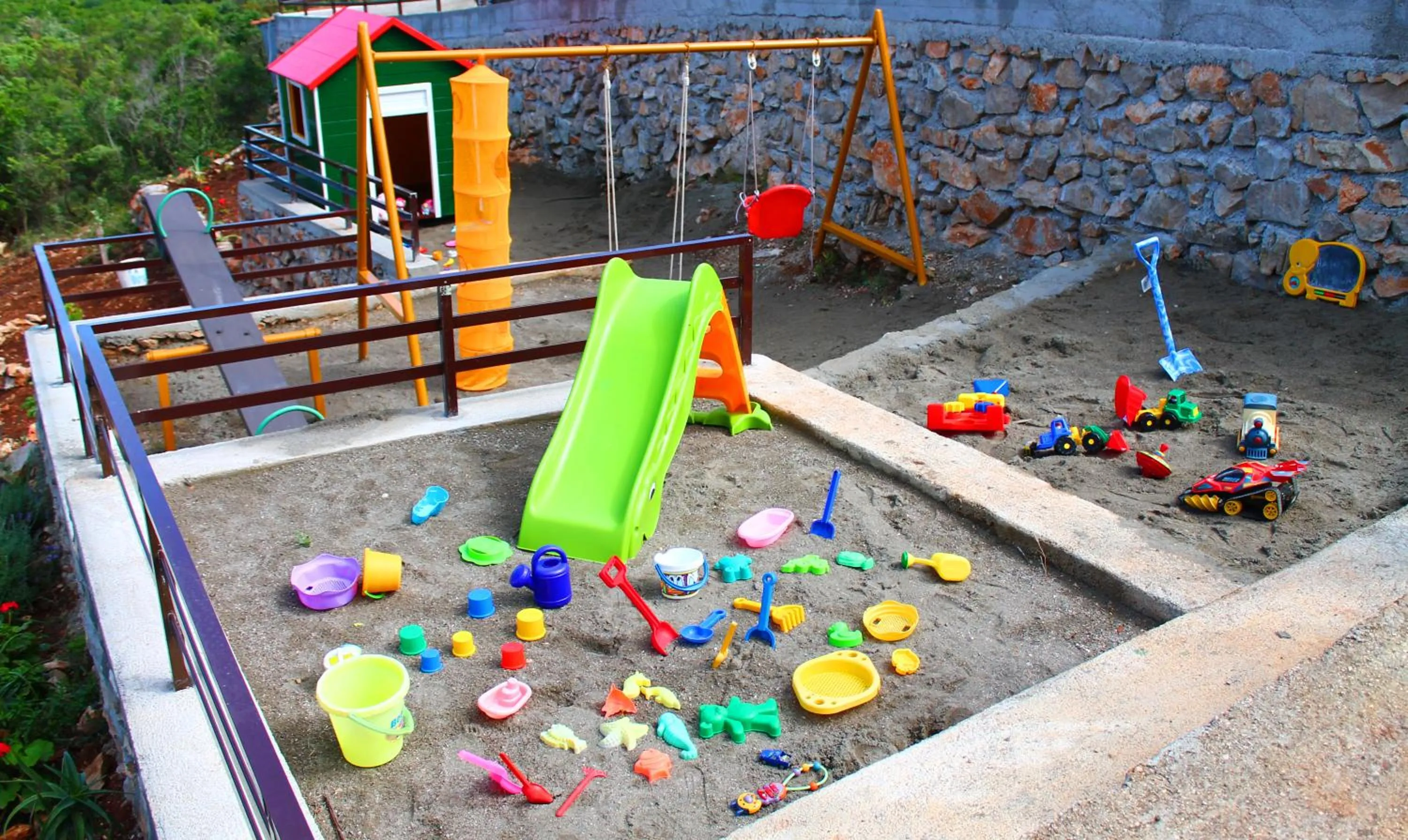 Children play ground in Apartments Villa Milna 1