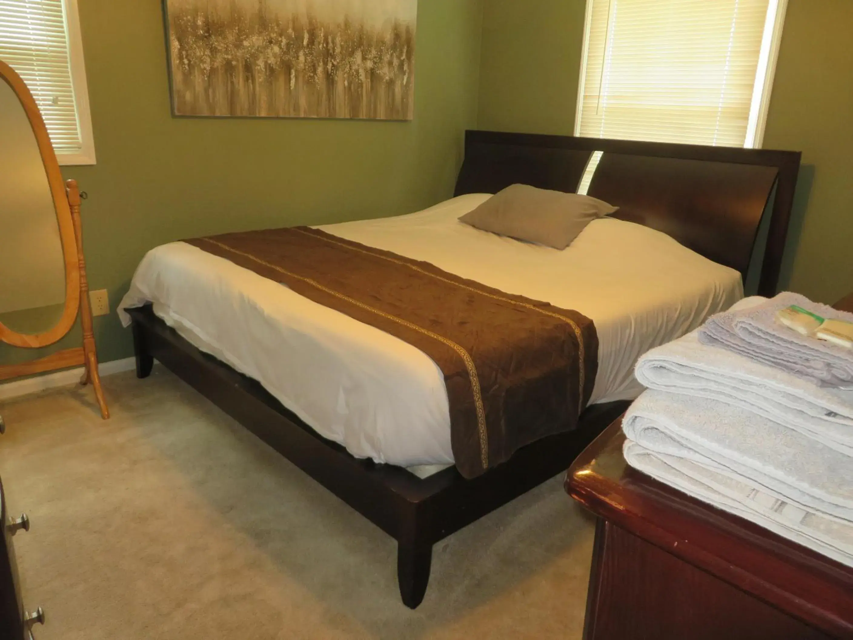 Superior King Room in Atlanta Hartsfield Airport Guesthouse - Netflix Disney Amzn Superior King Room in Atlanta Hartsfield Airport Guesthouse - Netflix Disney Amzn