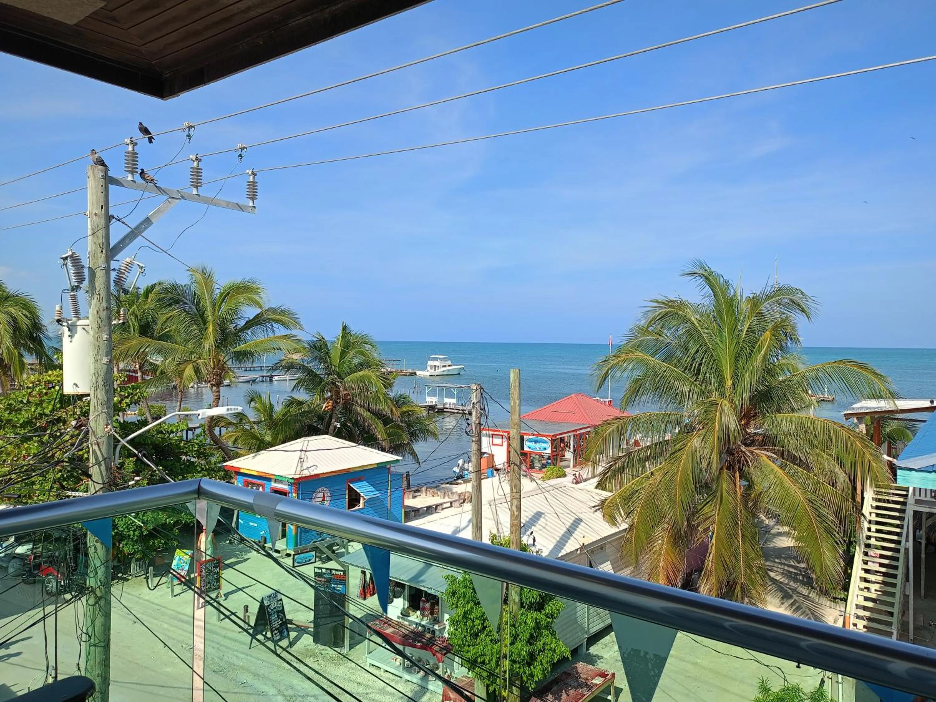 Quiet street view in Barefoot Caye Caulker Hotel