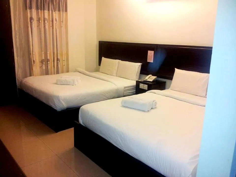 Bed in Hotel Bintang Indah