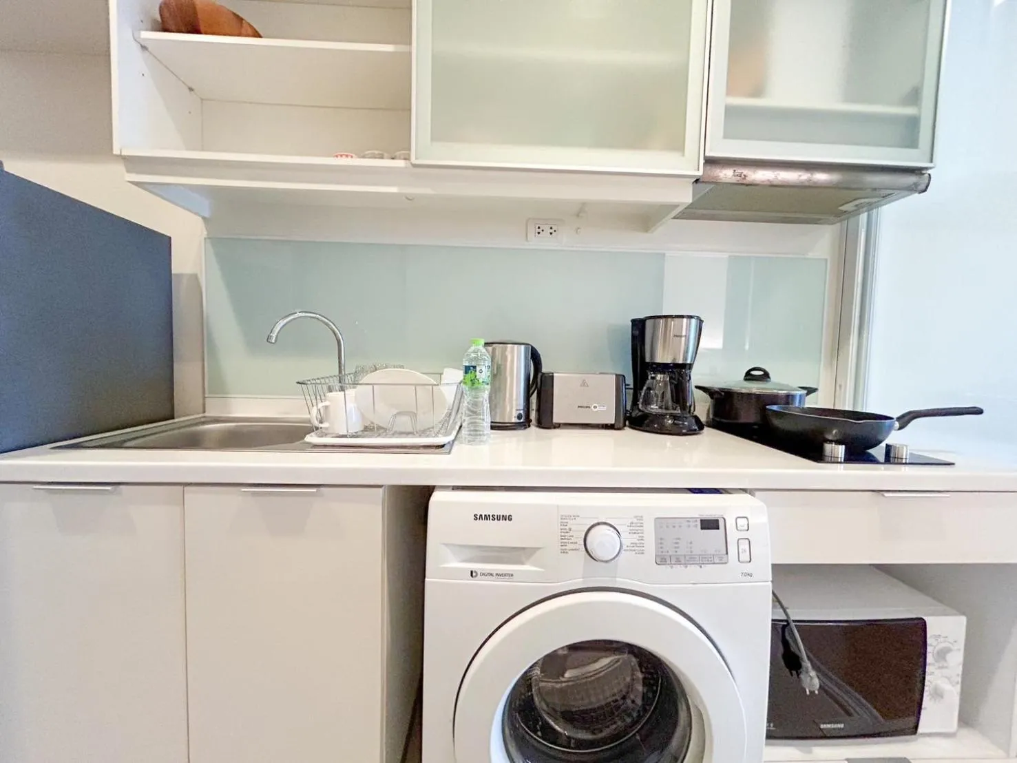 Coffee/tea facilities in The Astra Residence