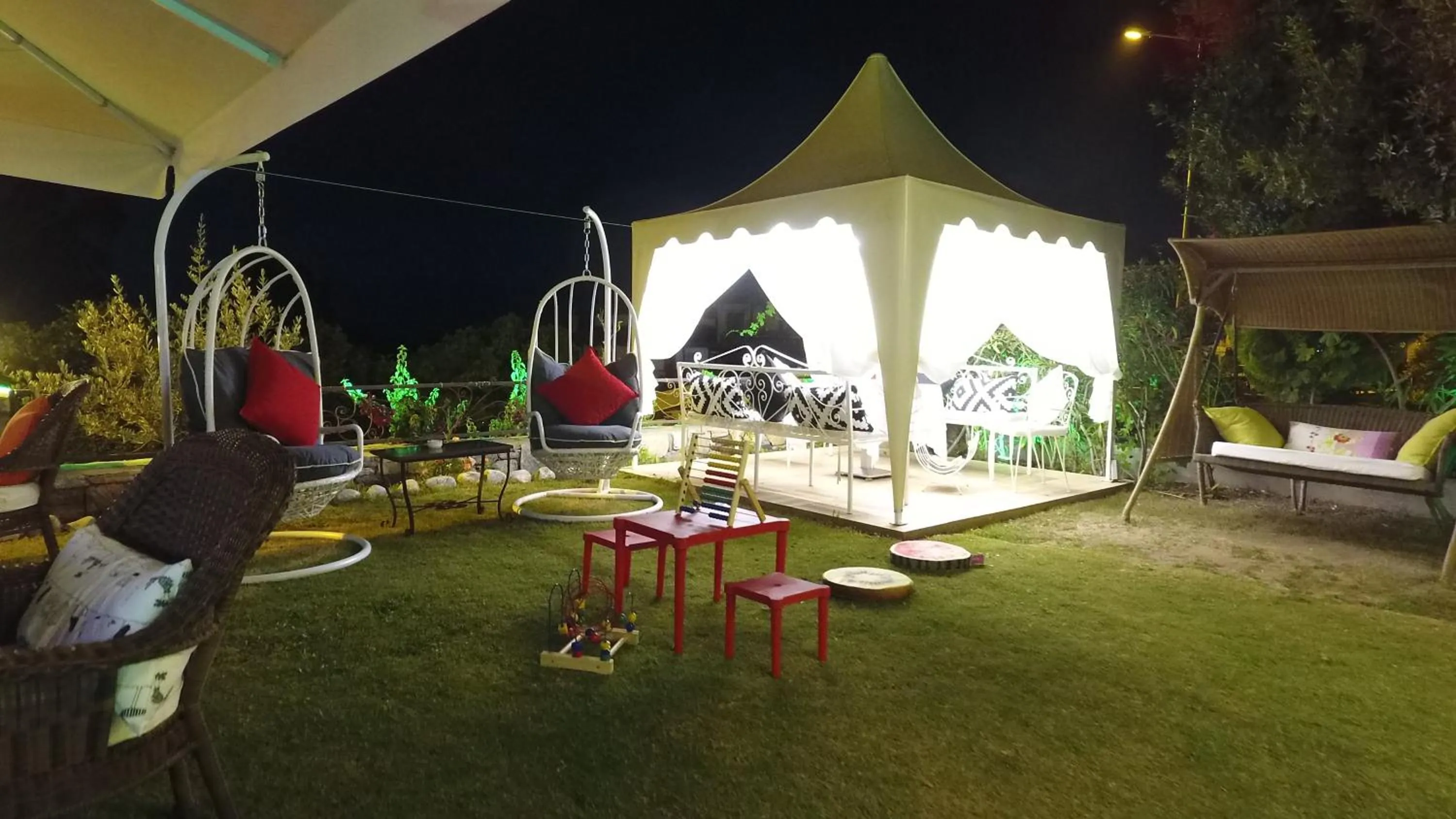 Garden in Mervehan Residence