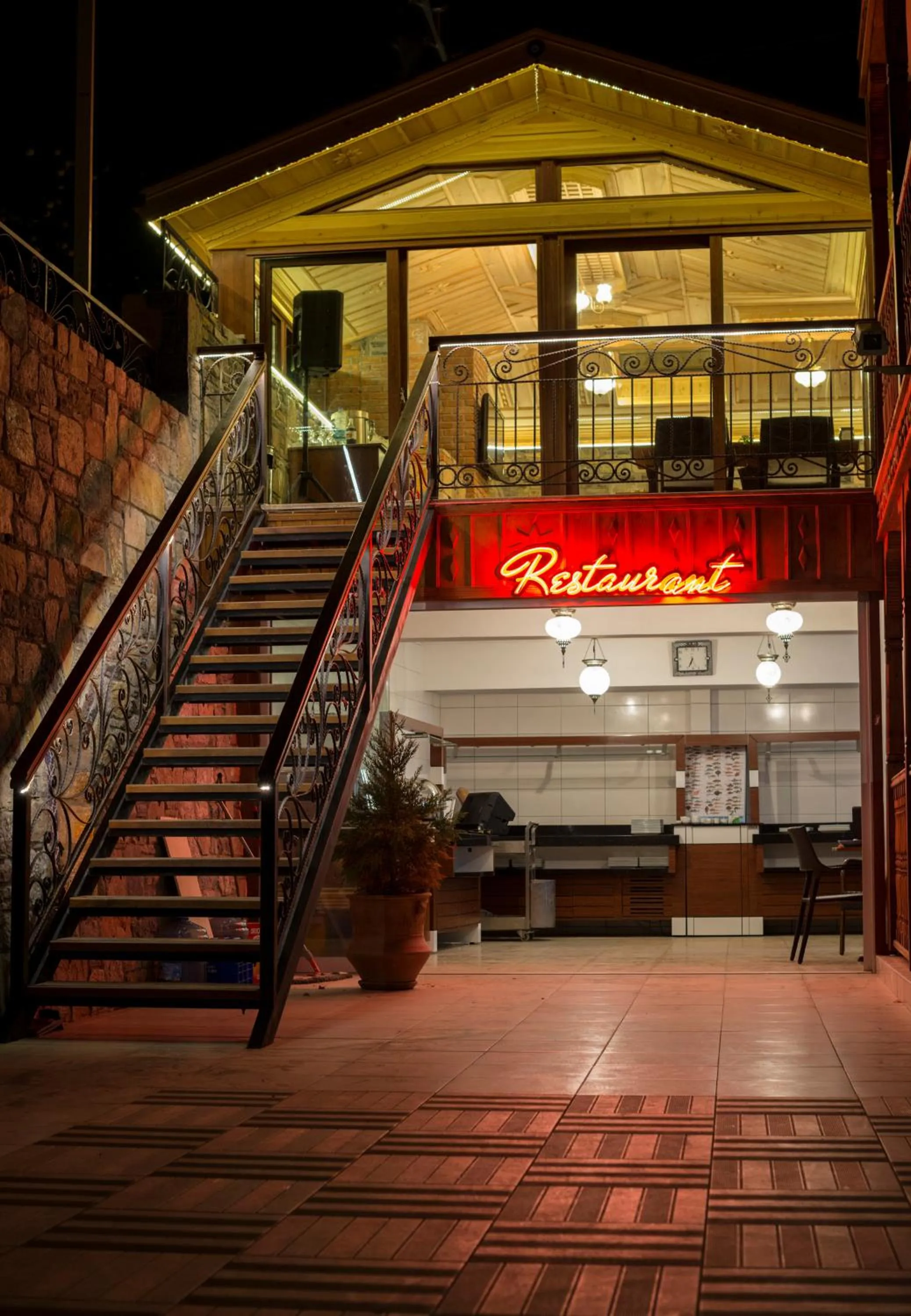 Restaurant/places to eat in Mervehan Residence