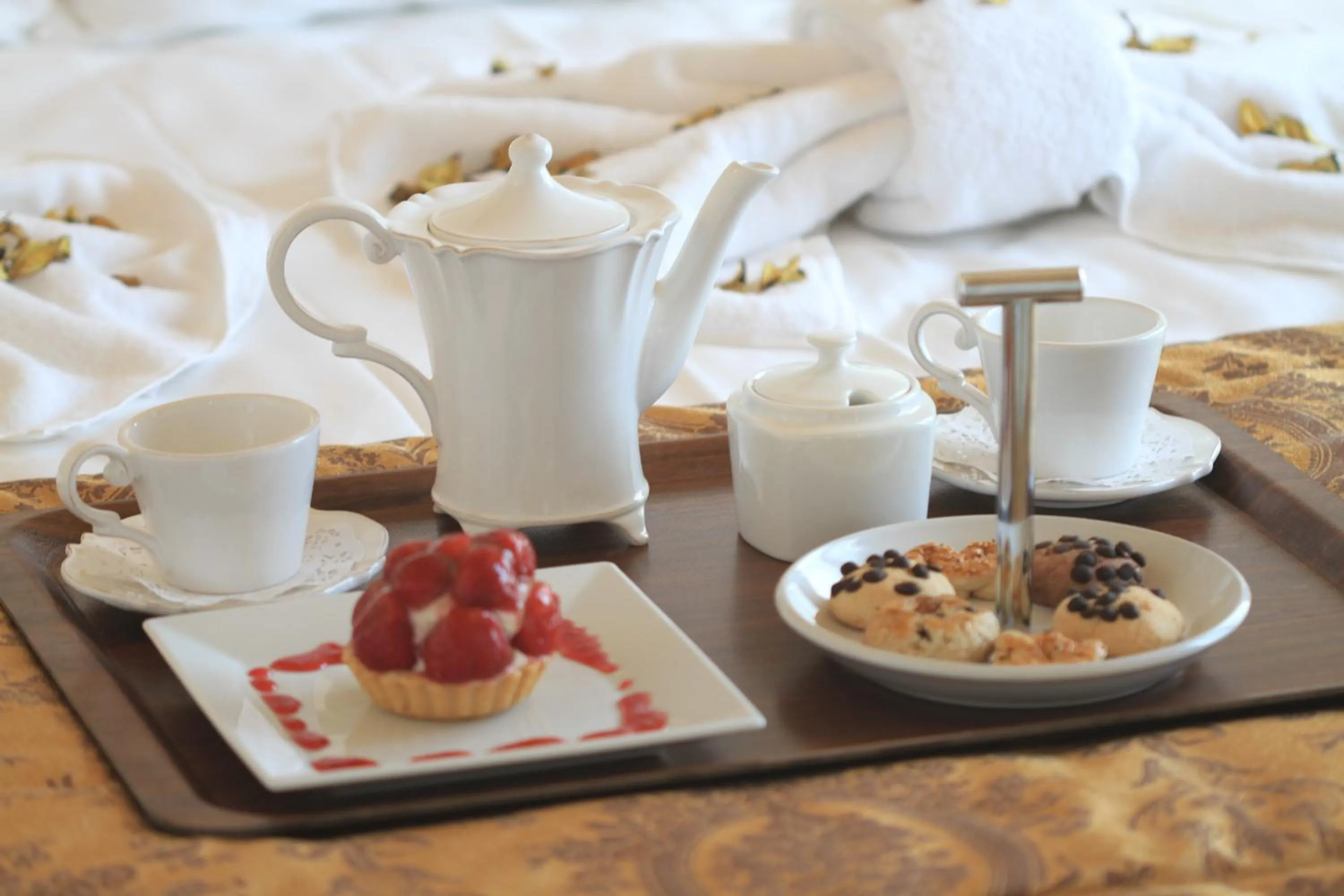 Food and drinks in Mervehan Residence