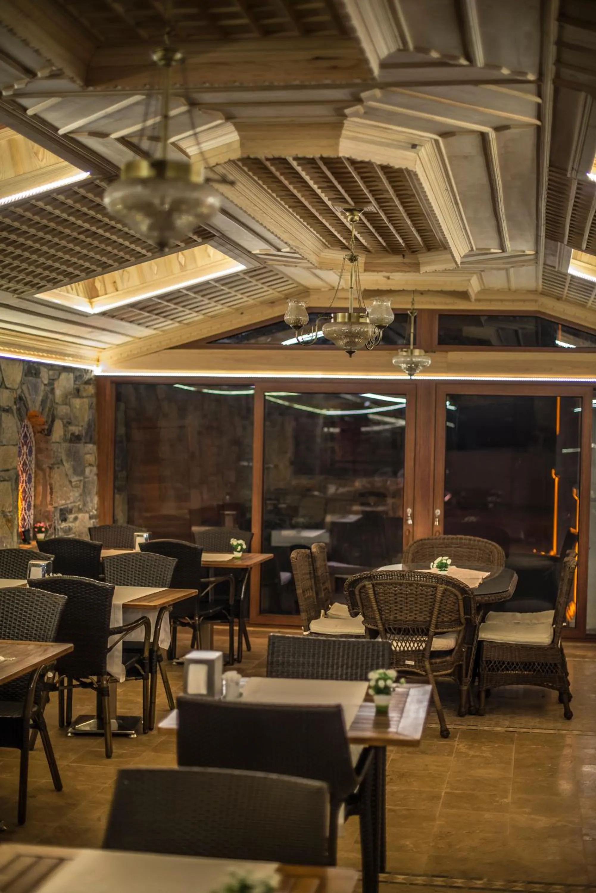 Restaurant/places to eat in Mervehan Residence