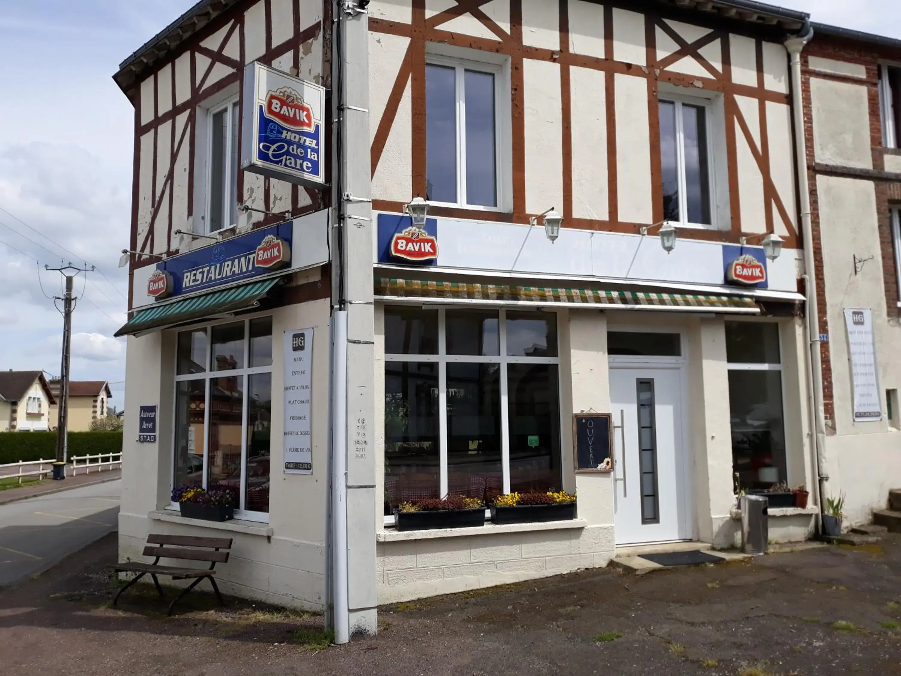 Hotel De La Gare Hotel De La Gare
