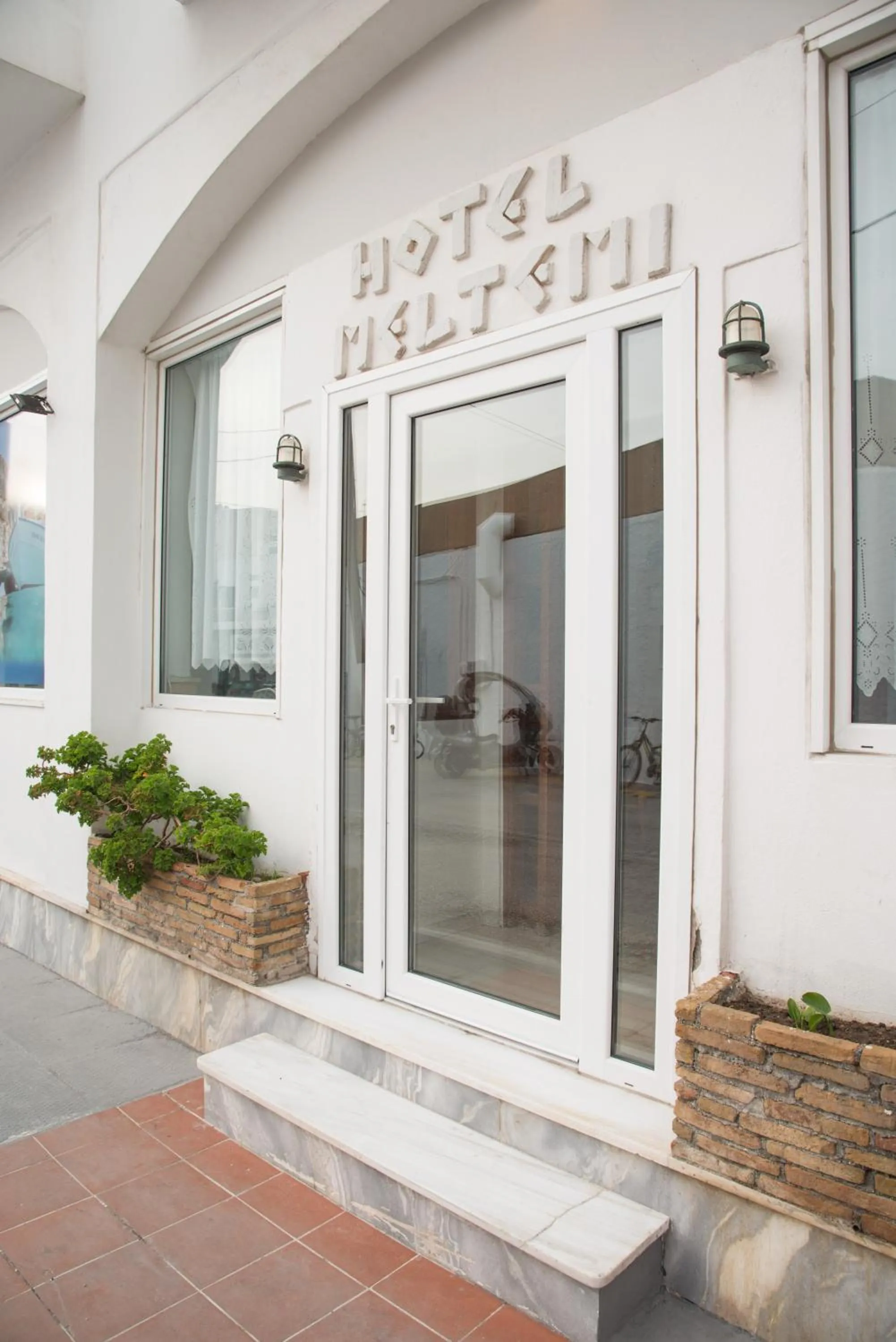 Facade/entrance in Hotel Meltemi
