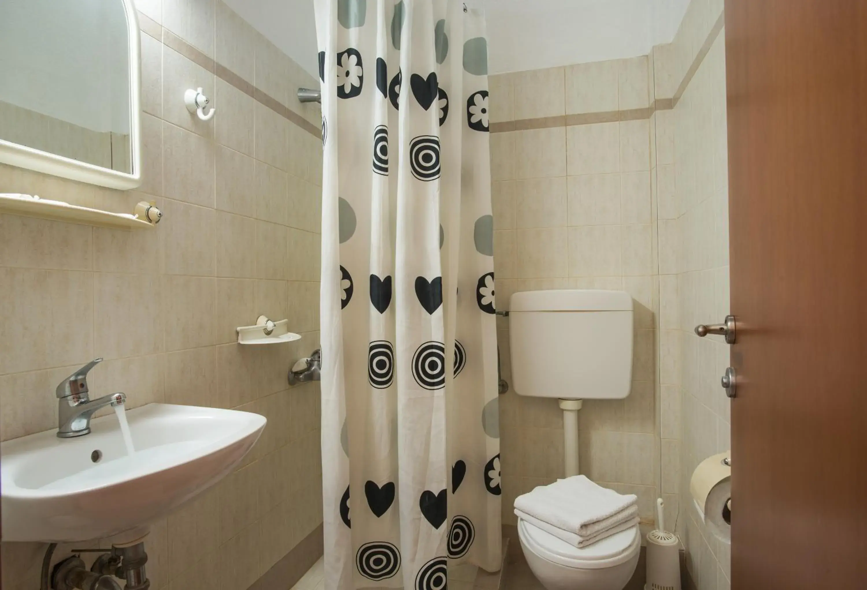 Double or Twin Room with Pool View in Hotel Meltemi Double or Twin Room with Pool View in Hotel Meltemi