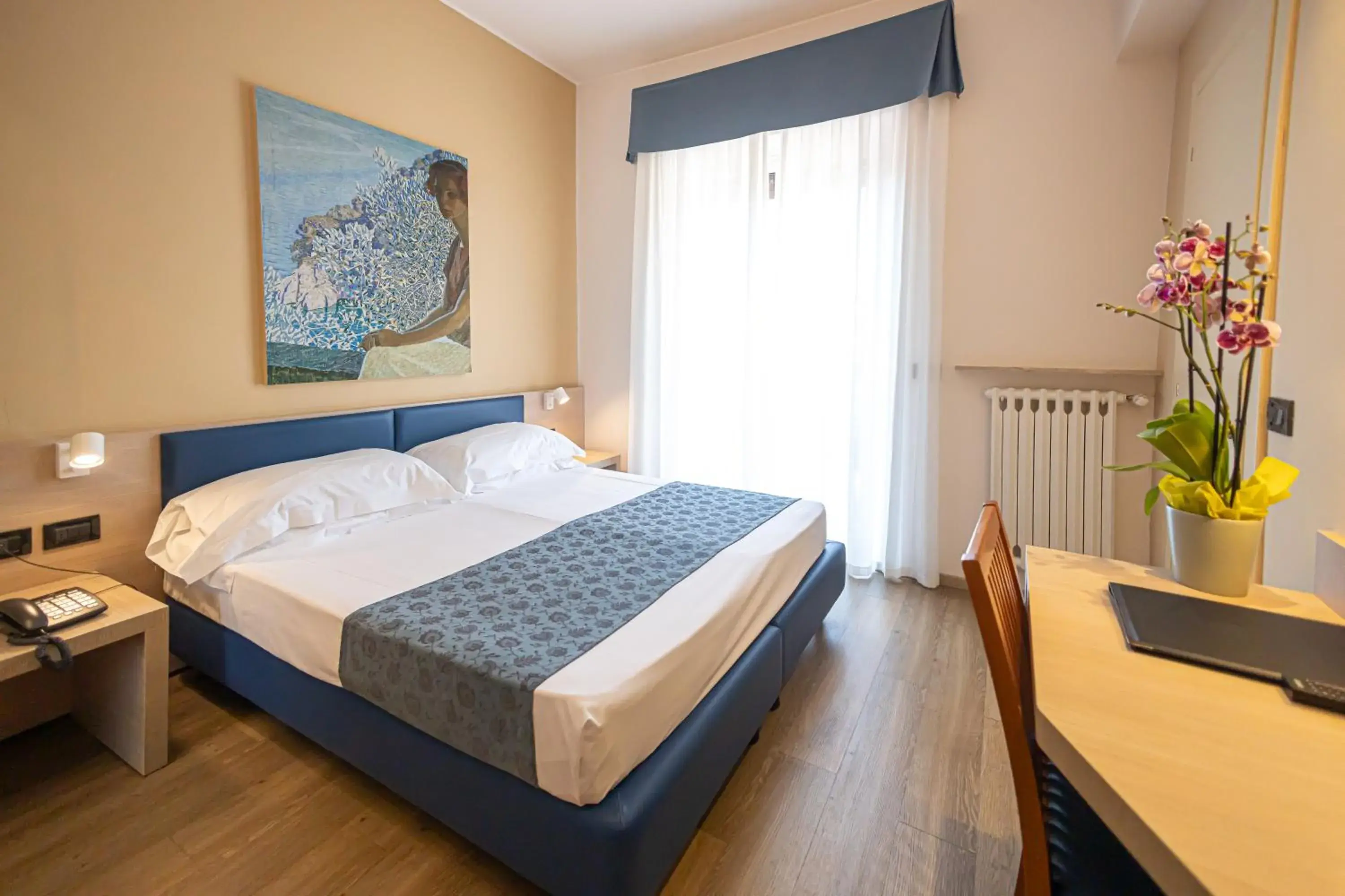 Photo of the whole room, Bed in Hotel Esperia Photo of the whole room, Bed in Hotel Esperia