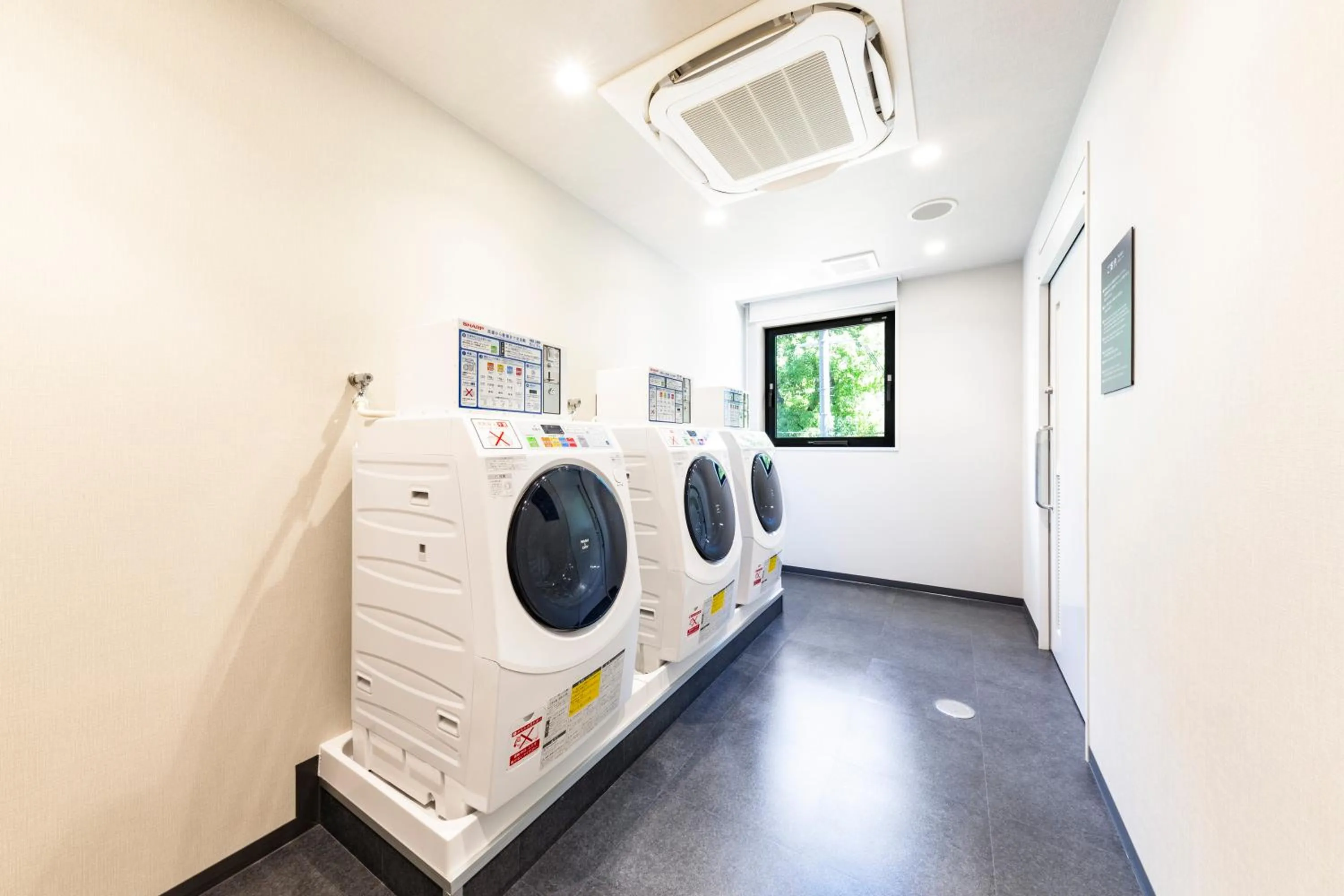 Area and facilities in Hotel Hanshin Annex Osaka