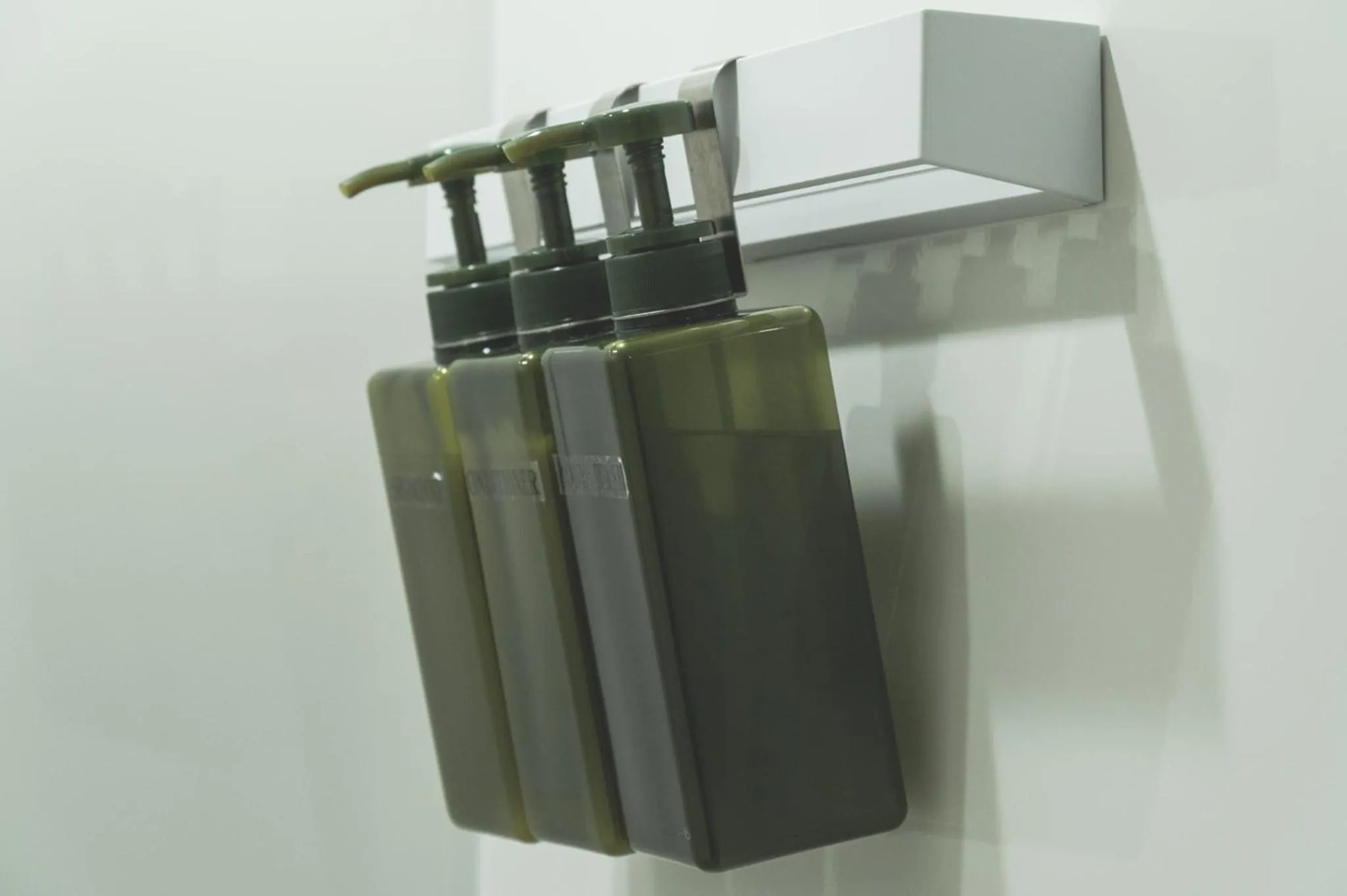 Shower in TSUKIMI HOTEL