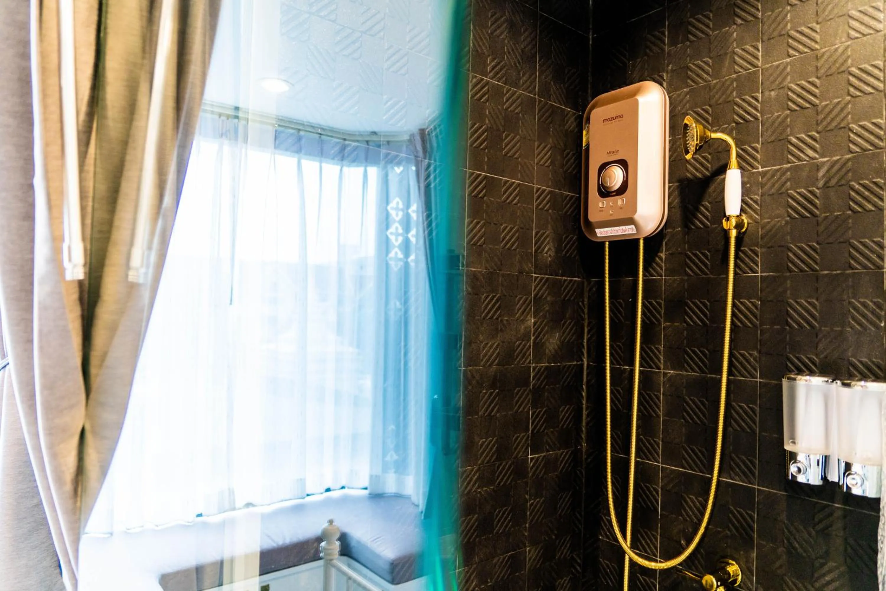 The LOL Elephant Hostel