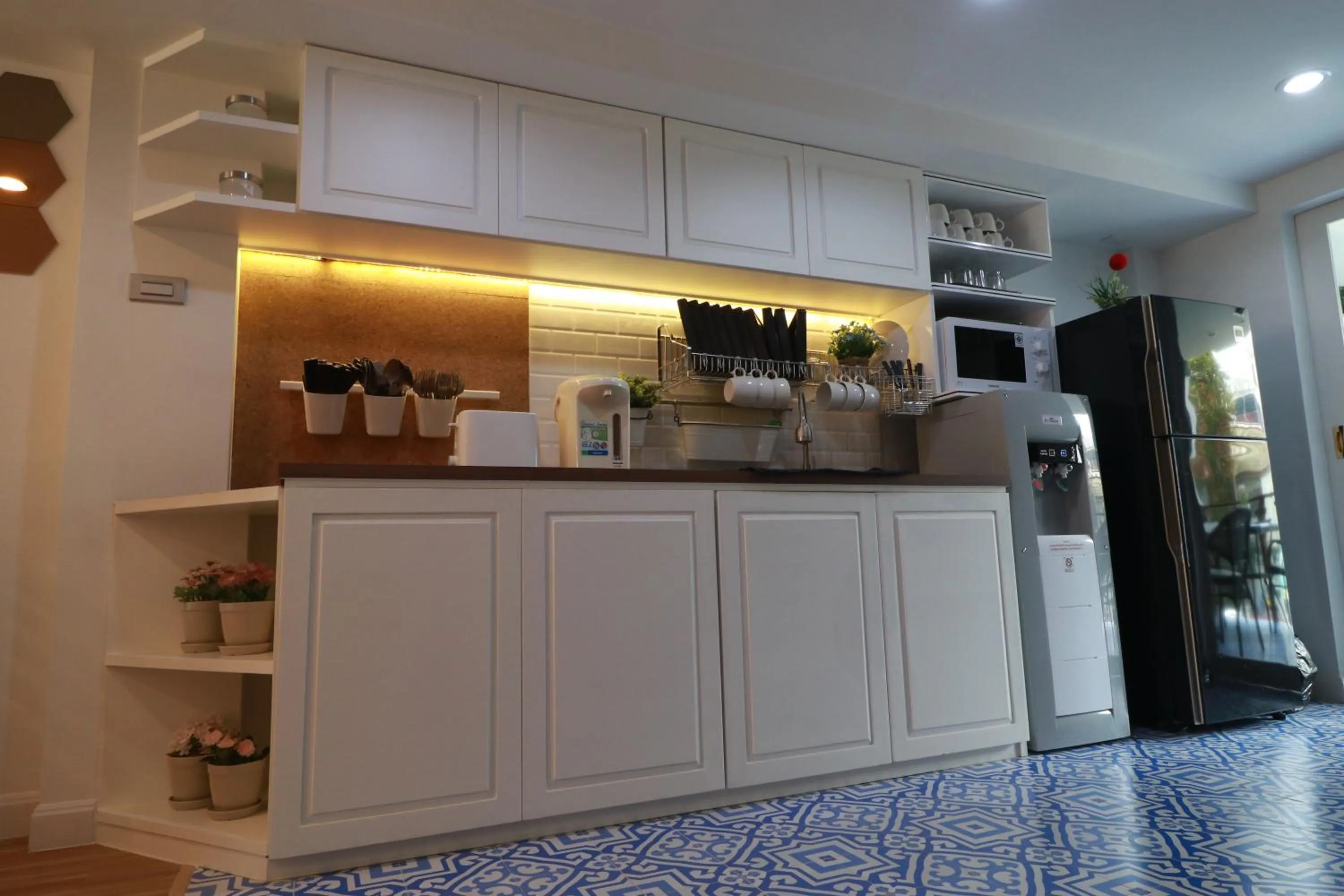 The LOL Elephant Hostel