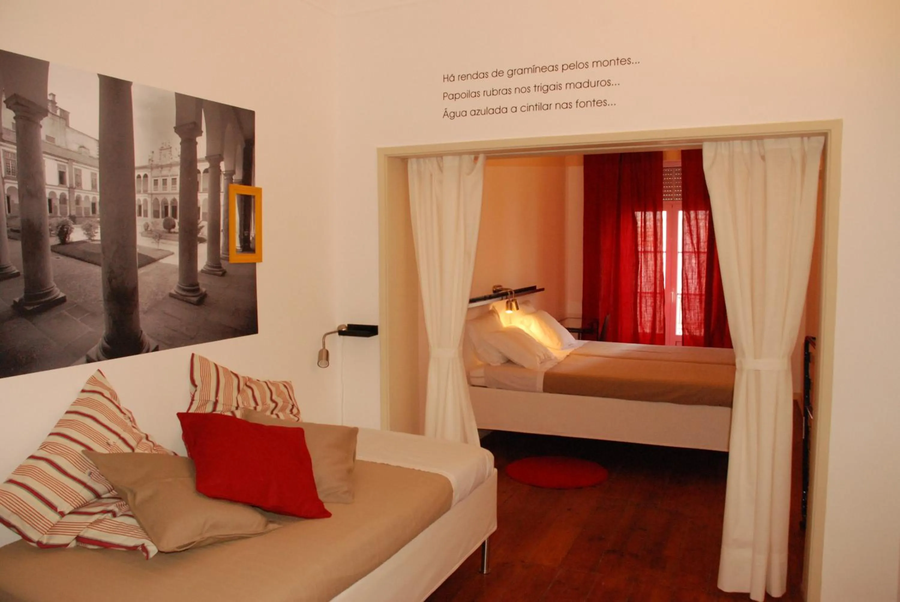 Bedroom in StayInn City - Évora