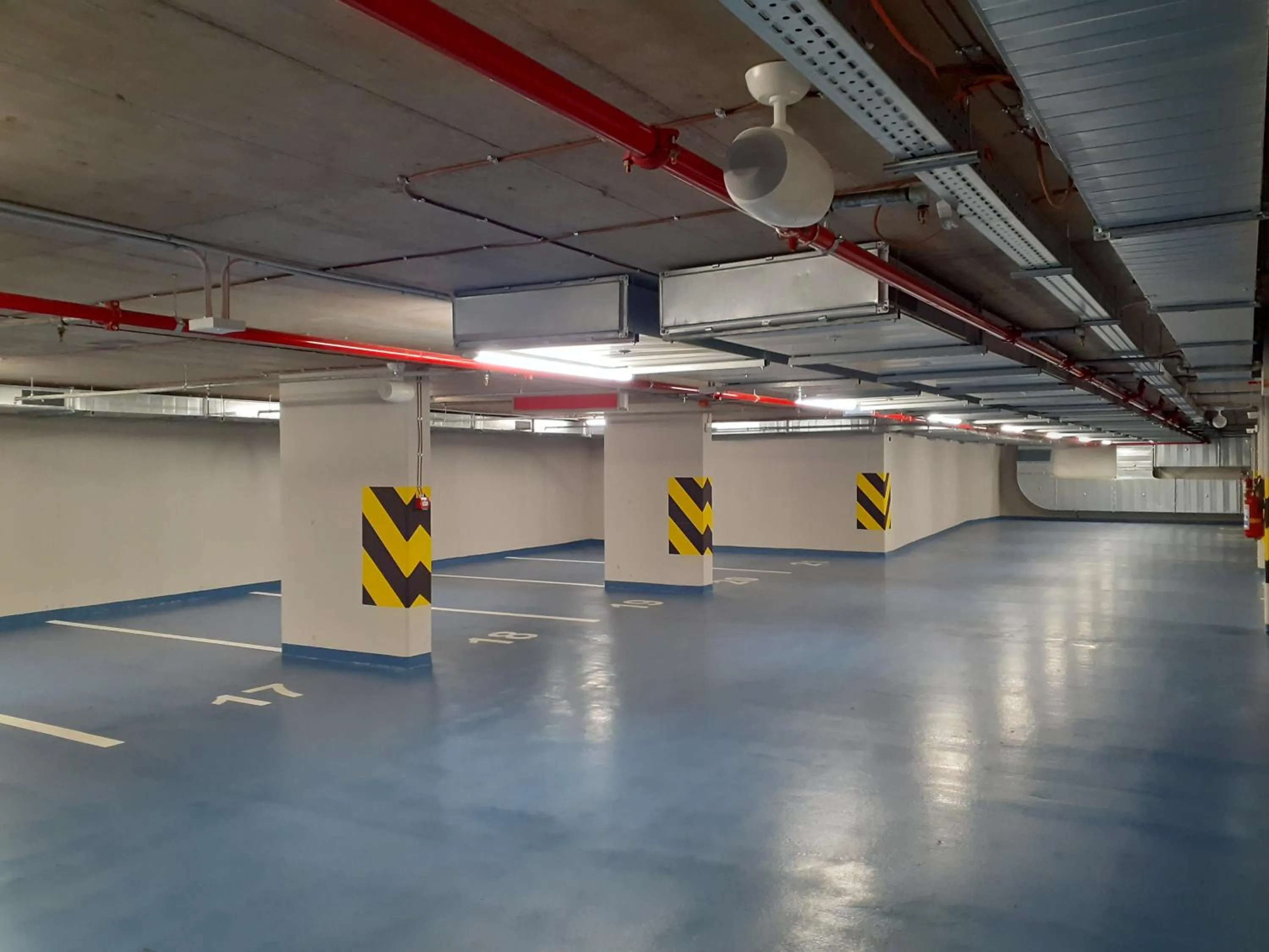 Area and facilities in Urban Creme