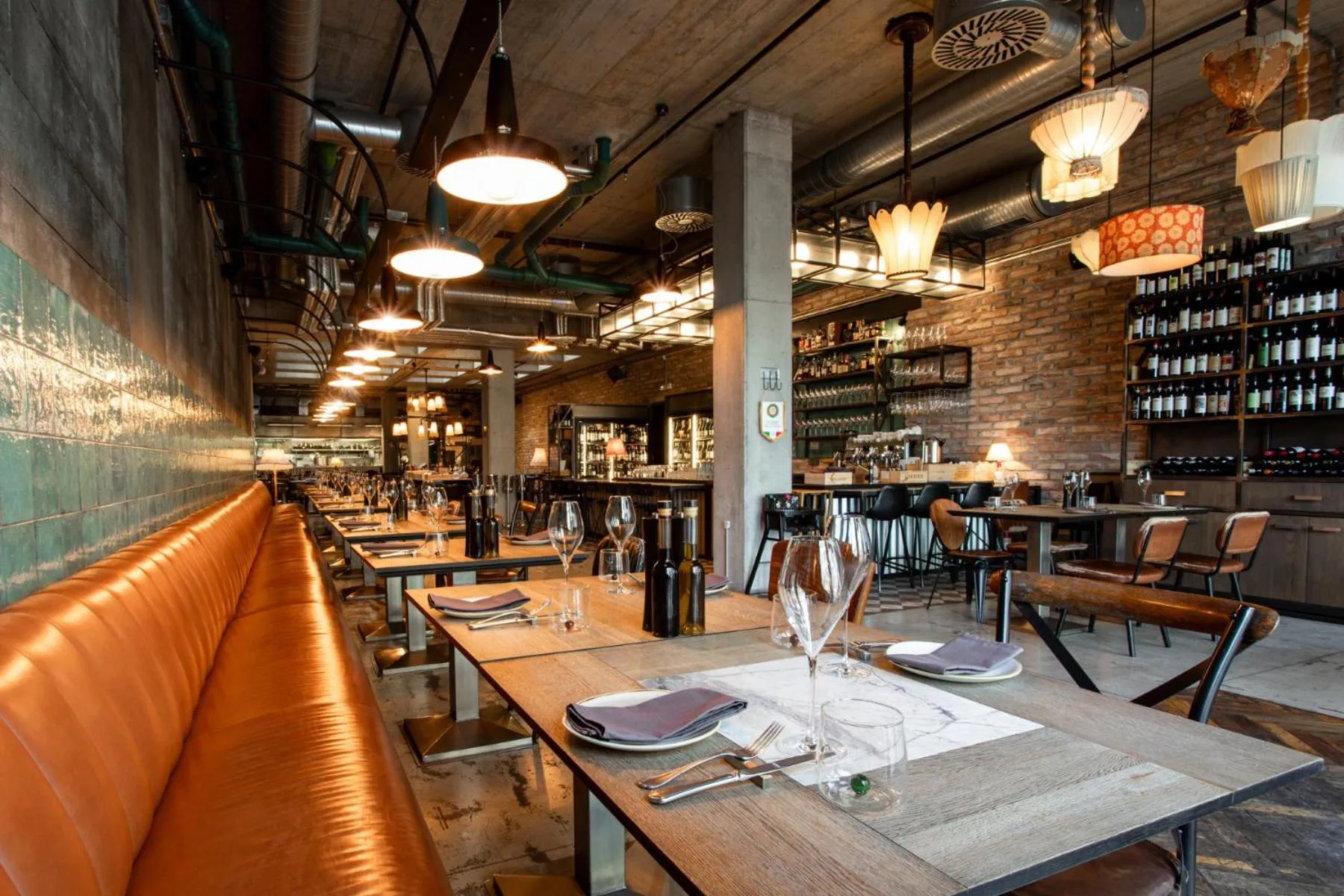 Restaurant/places to eat in Urban Creme