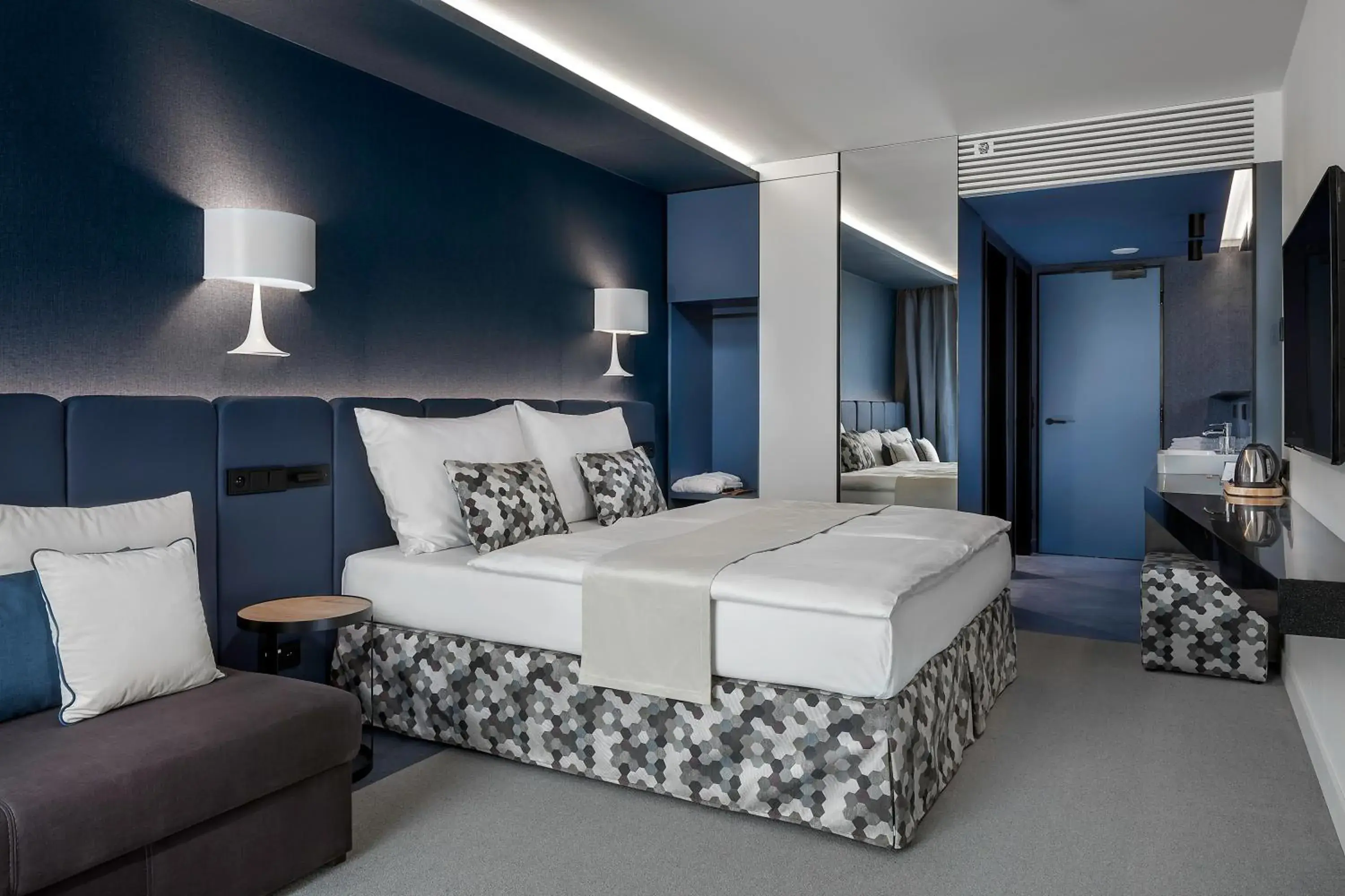 Bed in Urban Creme Bed in Urban Creme