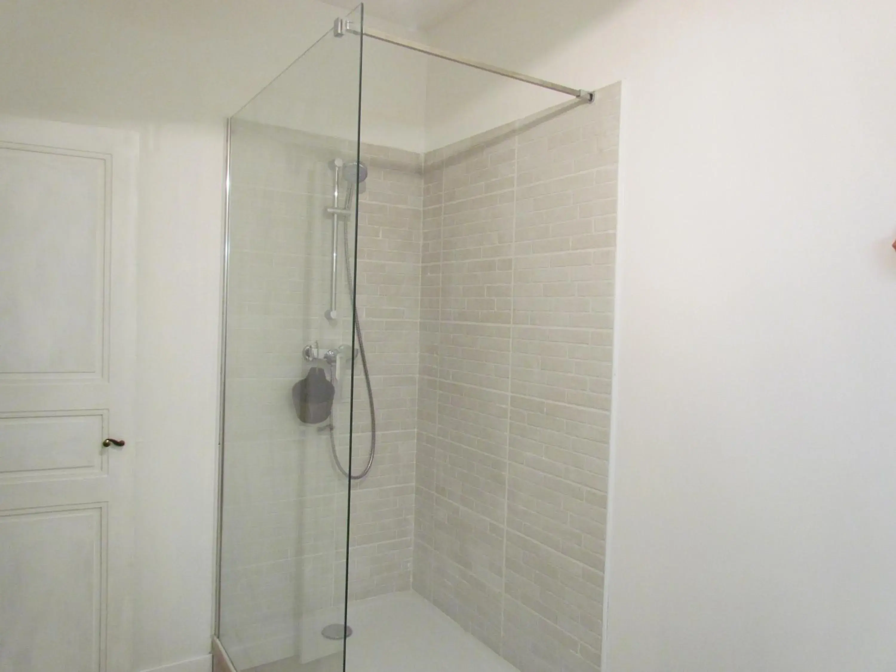 Double Room with Mountain View - single occupancy in Le domaine des 3 marmottes Chambres d' hôtes Double Room with Mountain View - single occupancy in Le domaine des 3 marmottes Chambres d' hôtes