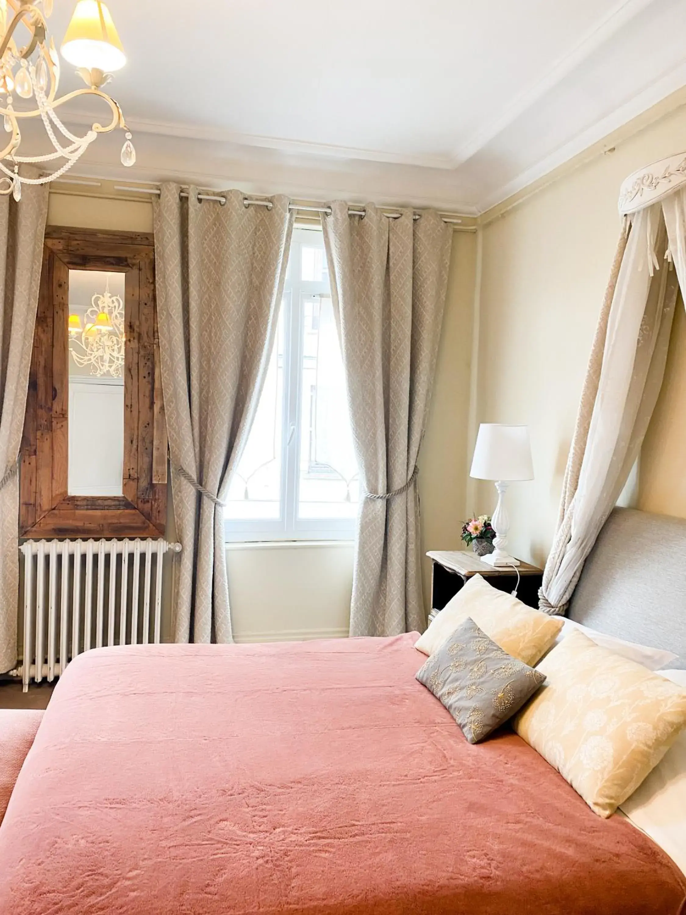 Double or Twin Room in Chambres D'Hôtes La Villa Aliénor Double or Twin Room in Chambres D'Hôtes La Villa Aliénor