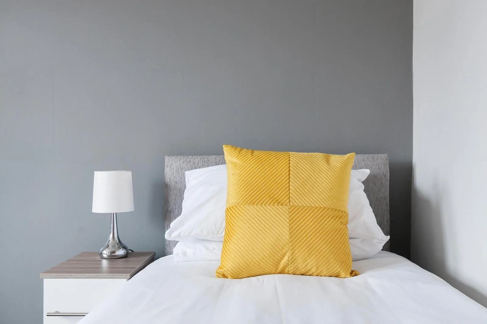 Bed in Dalkeith Three Bed Two Bath Apartment