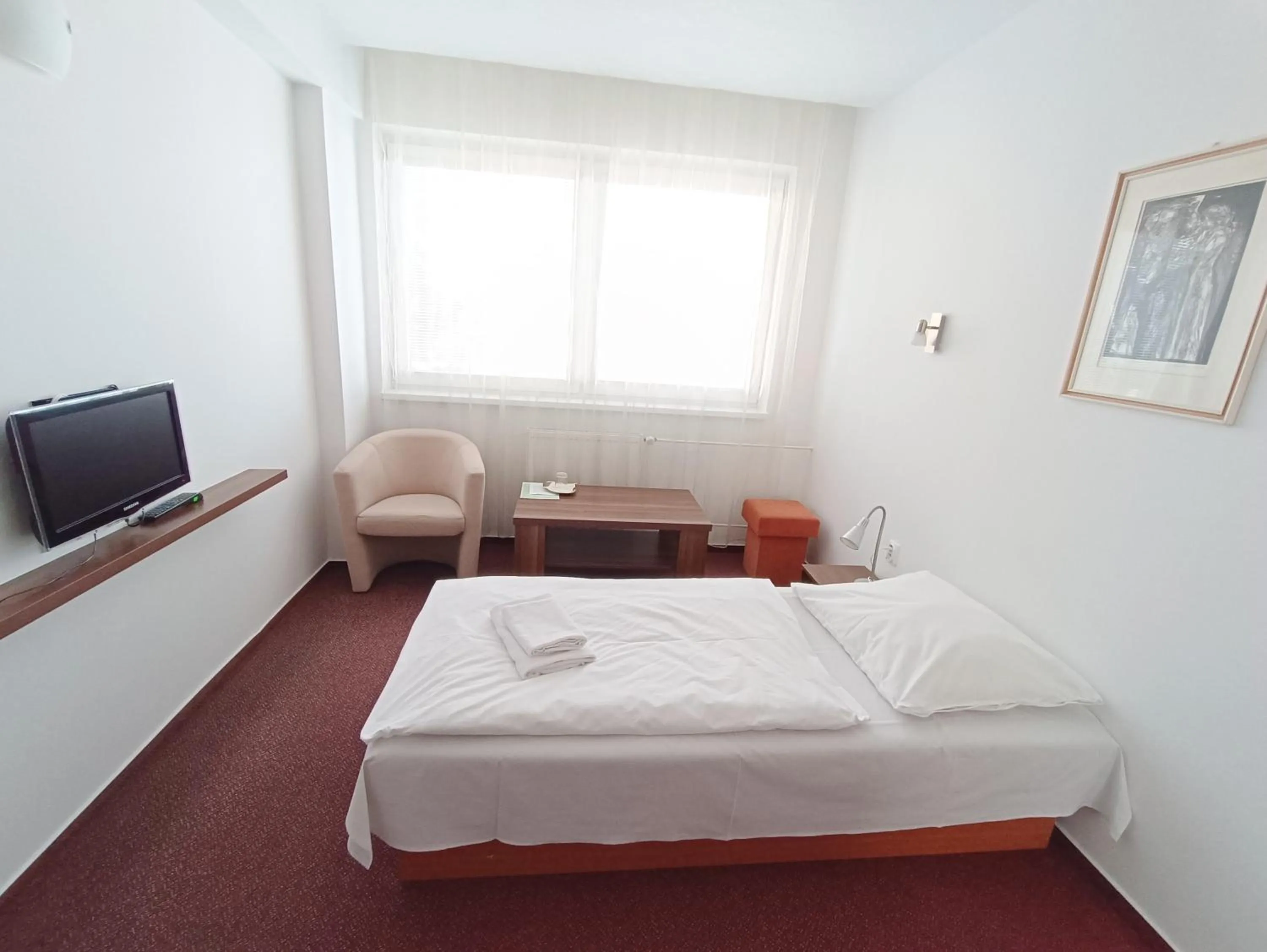 Bedroom, Bed in Hotel Klar