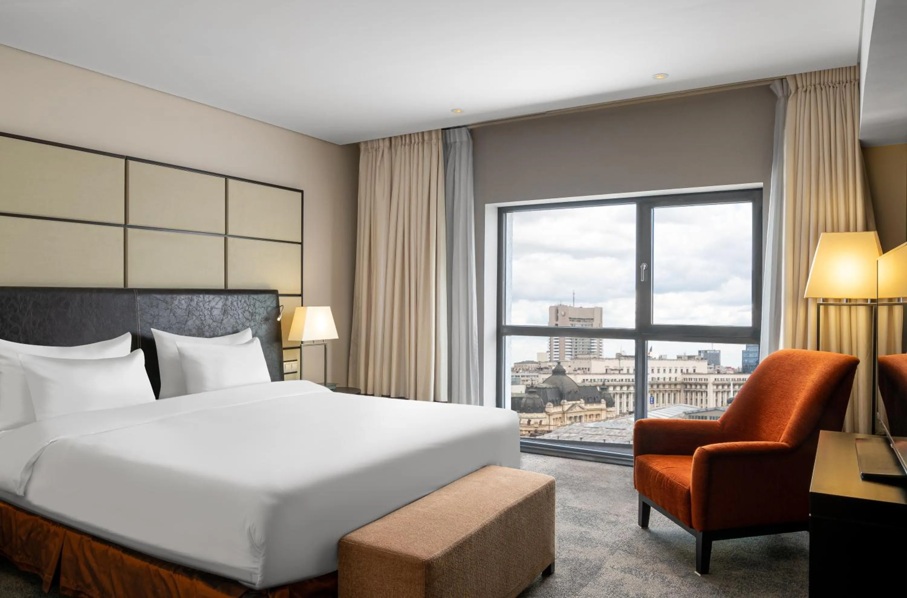 On site, Bed in Radisson Blu Hotel Bucharest