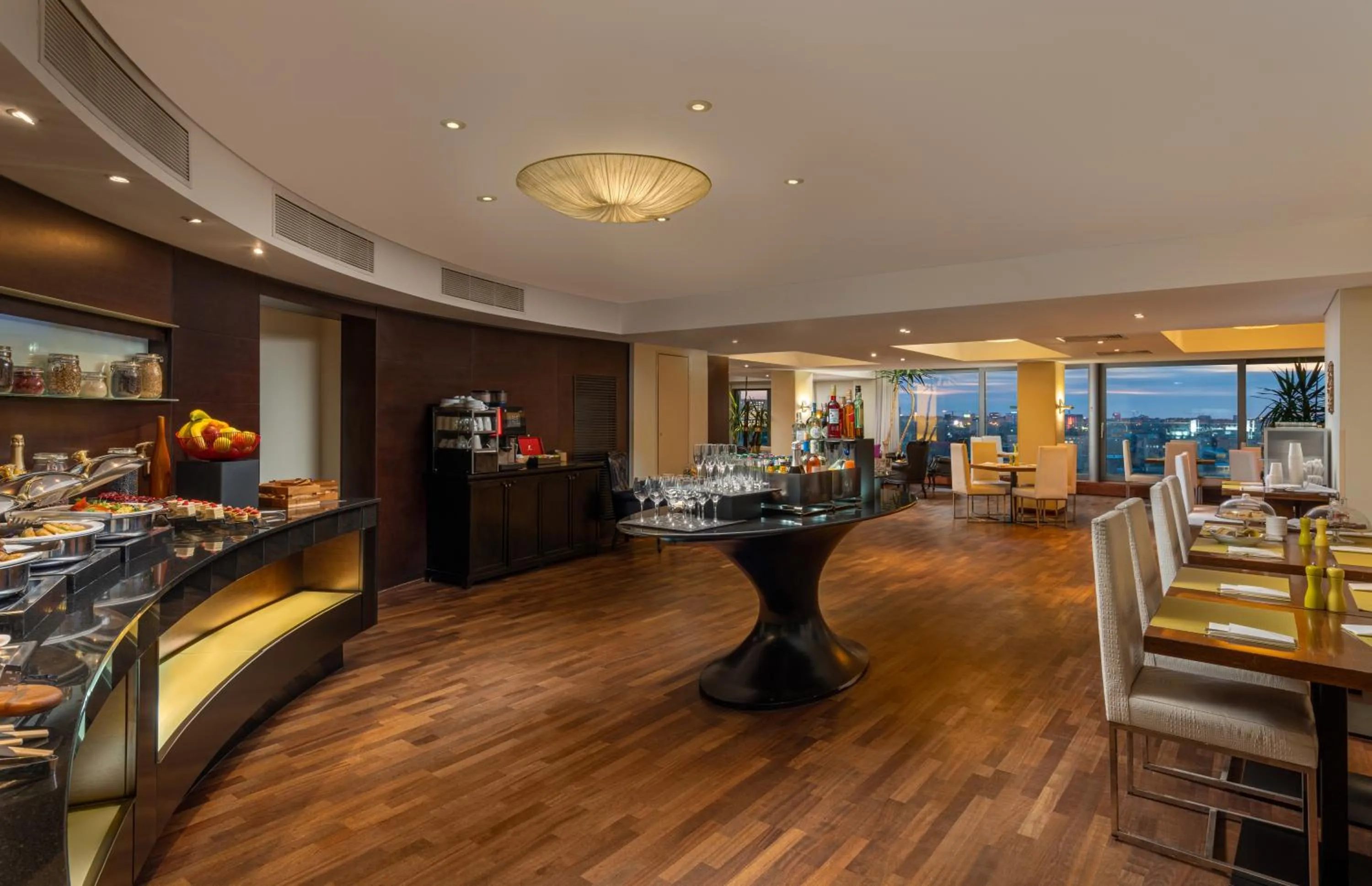 Lounge or bar in Radisson Blu Hotel Bucharest