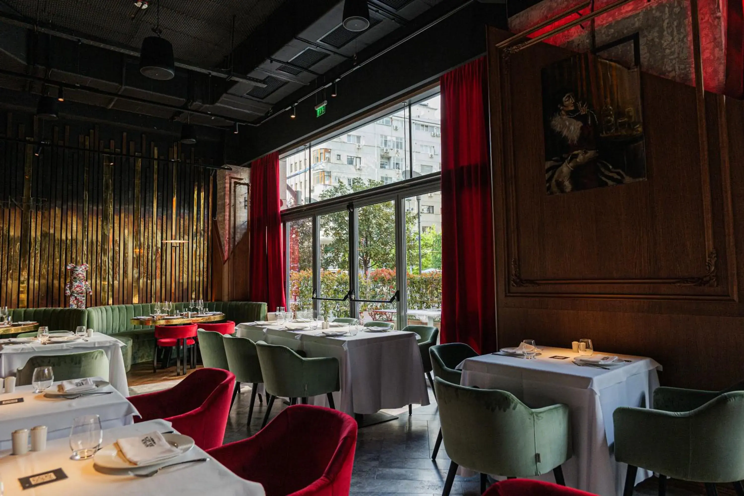 Restaurant/places to eat in Radisson Blu Hotel Bucharest Restaurant/places to eat in Radisson Blu Hotel Bucharest