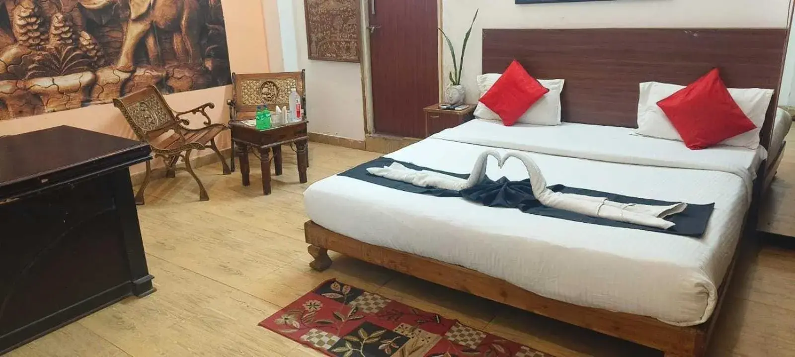 Bedroom, Bed in Super Collection-O Sara Grand Near Ram Manohar Lohia hospital Bedroom, Bed in Super Collection-O Sara Grand Near Ram Manohar Lohia hospital