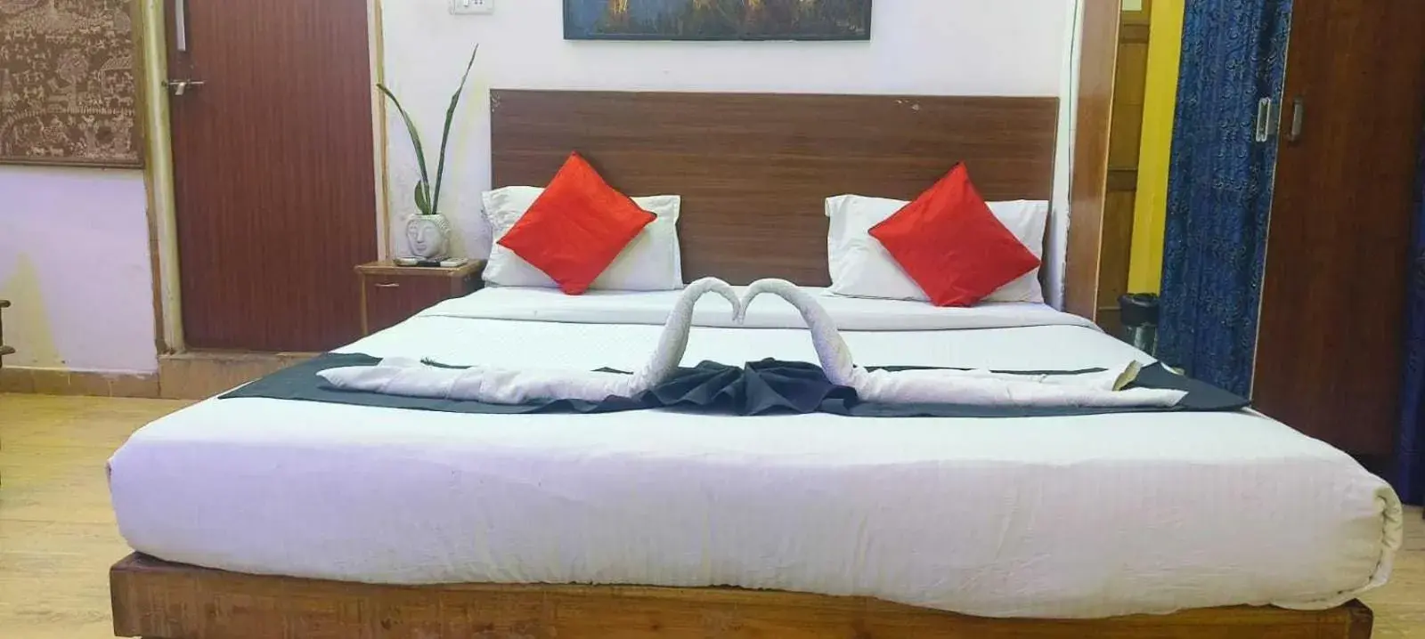 Bedroom, Bed in Super Collection-O Sara Grand Near Ram Manohar Lohia hospital Bedroom, Bed in Super Collection-O Sara Grand Near Ram Manohar Lohia hospital