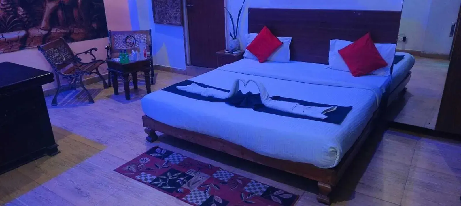 Bedroom, Bed in Super Collection-O Sara Grand Near Ram Manohar Lohia hospital Bedroom, Bed in Super Collection-O Sara Grand Near Ram Manohar Lohia hospital