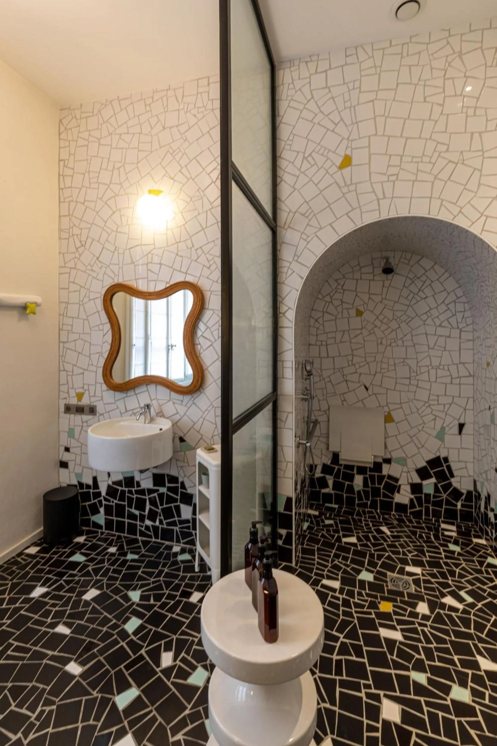Bathroom in Hôtel Du Cloître