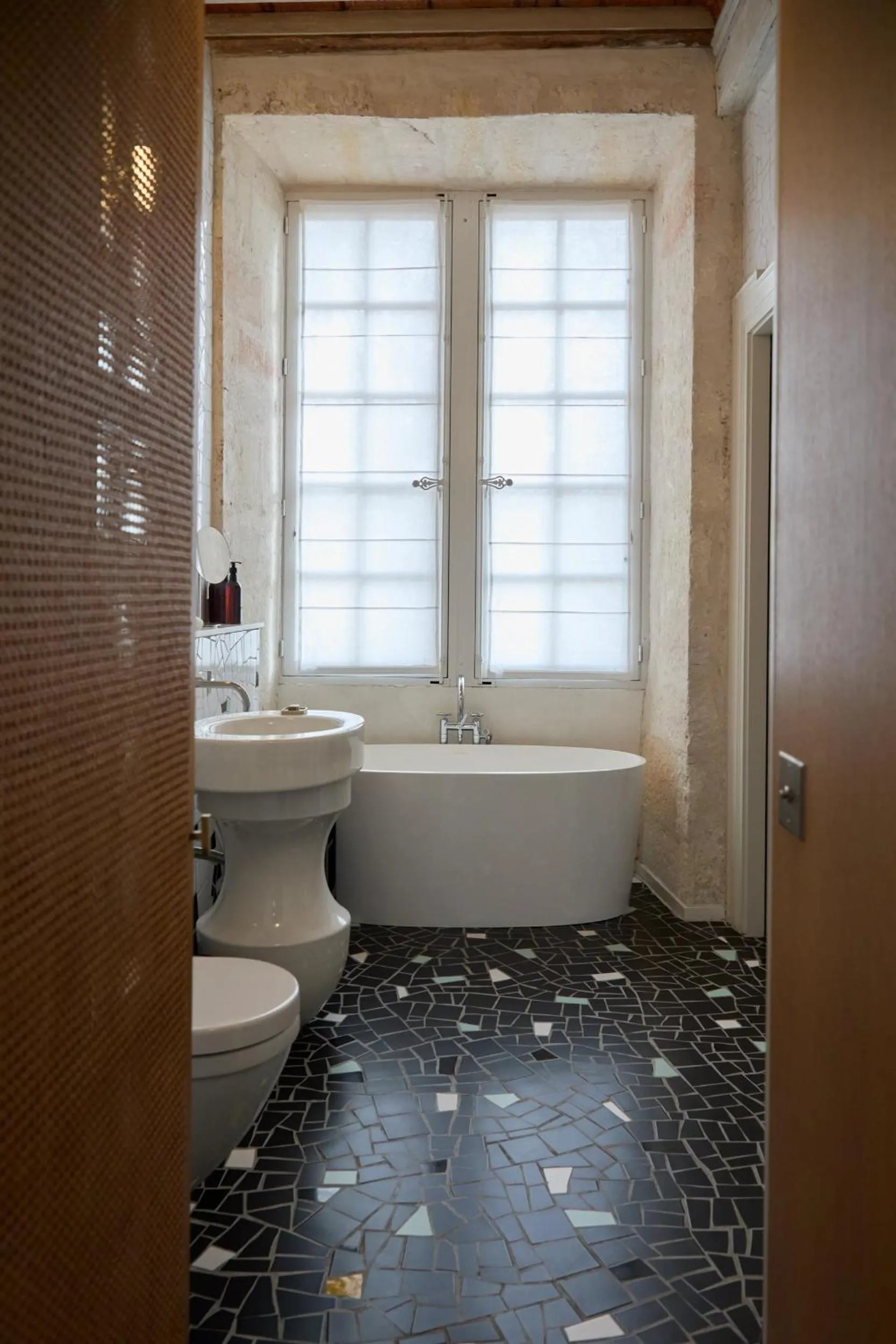 Bathroom in Hôtel Du Cloître