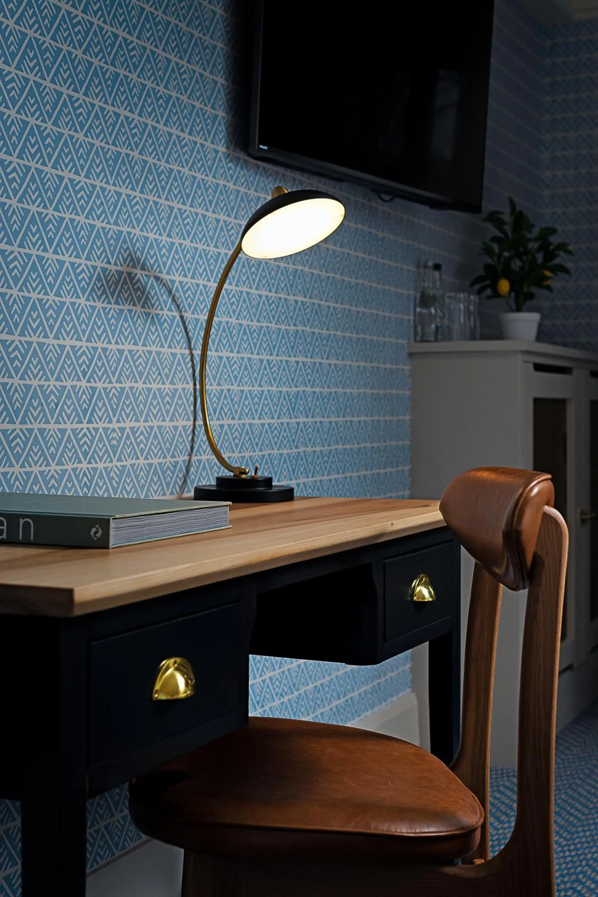 hair dresser in Schoolhouse Hotel