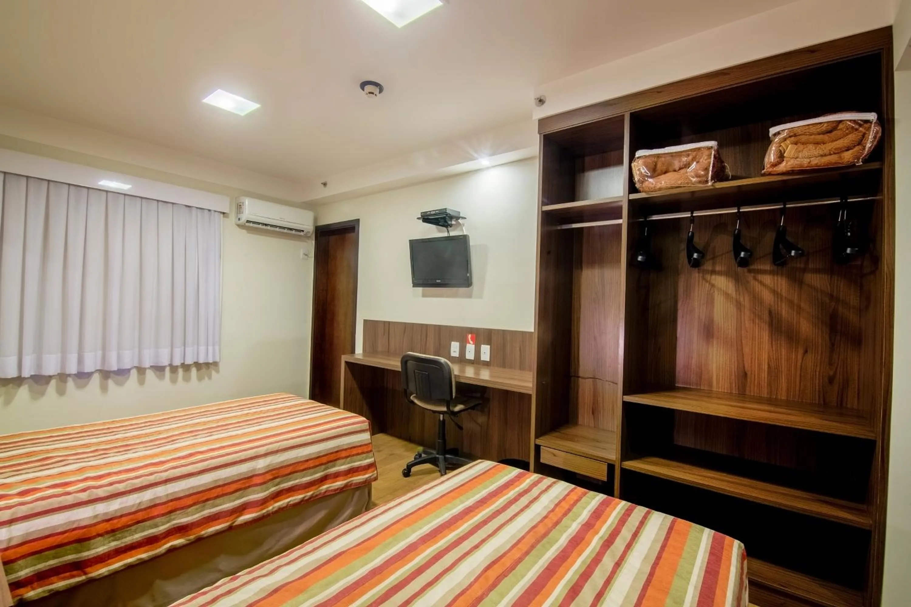 Bed in JR Hotel Ribeirão Preto