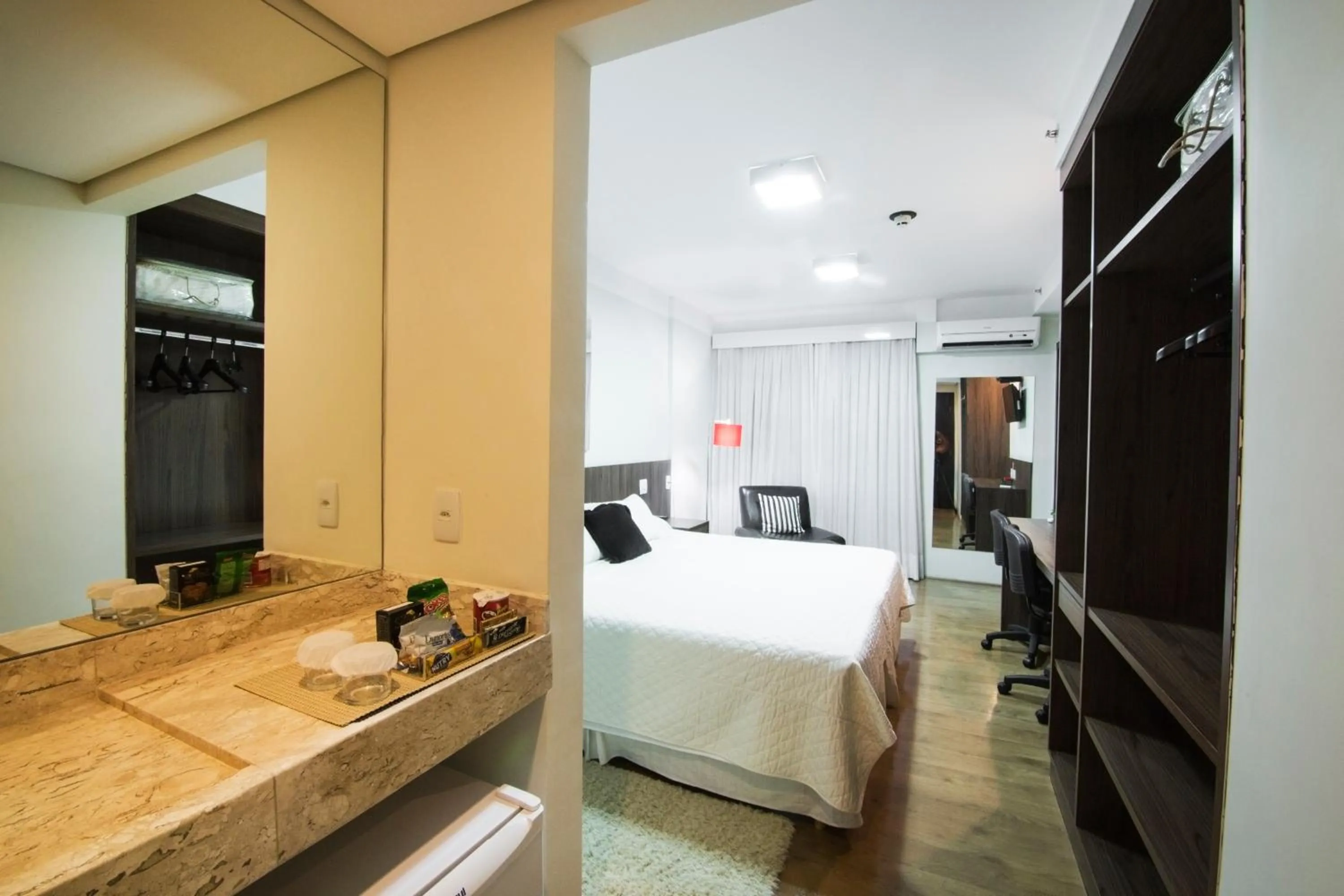 Photo of the whole room in JR Hotel Ribeirão Preto