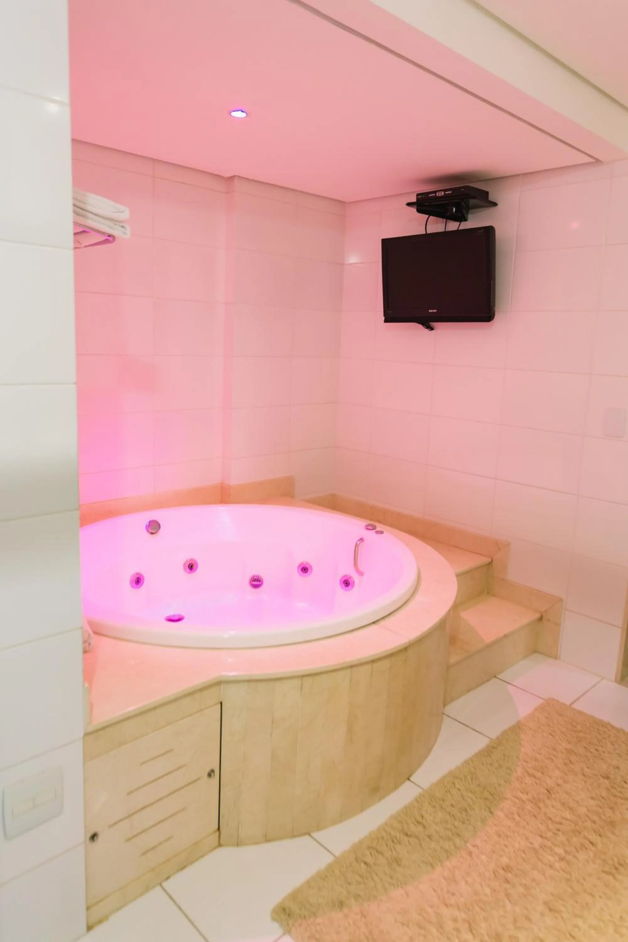 Hot Tub in JR Hotel Ribeirão Preto