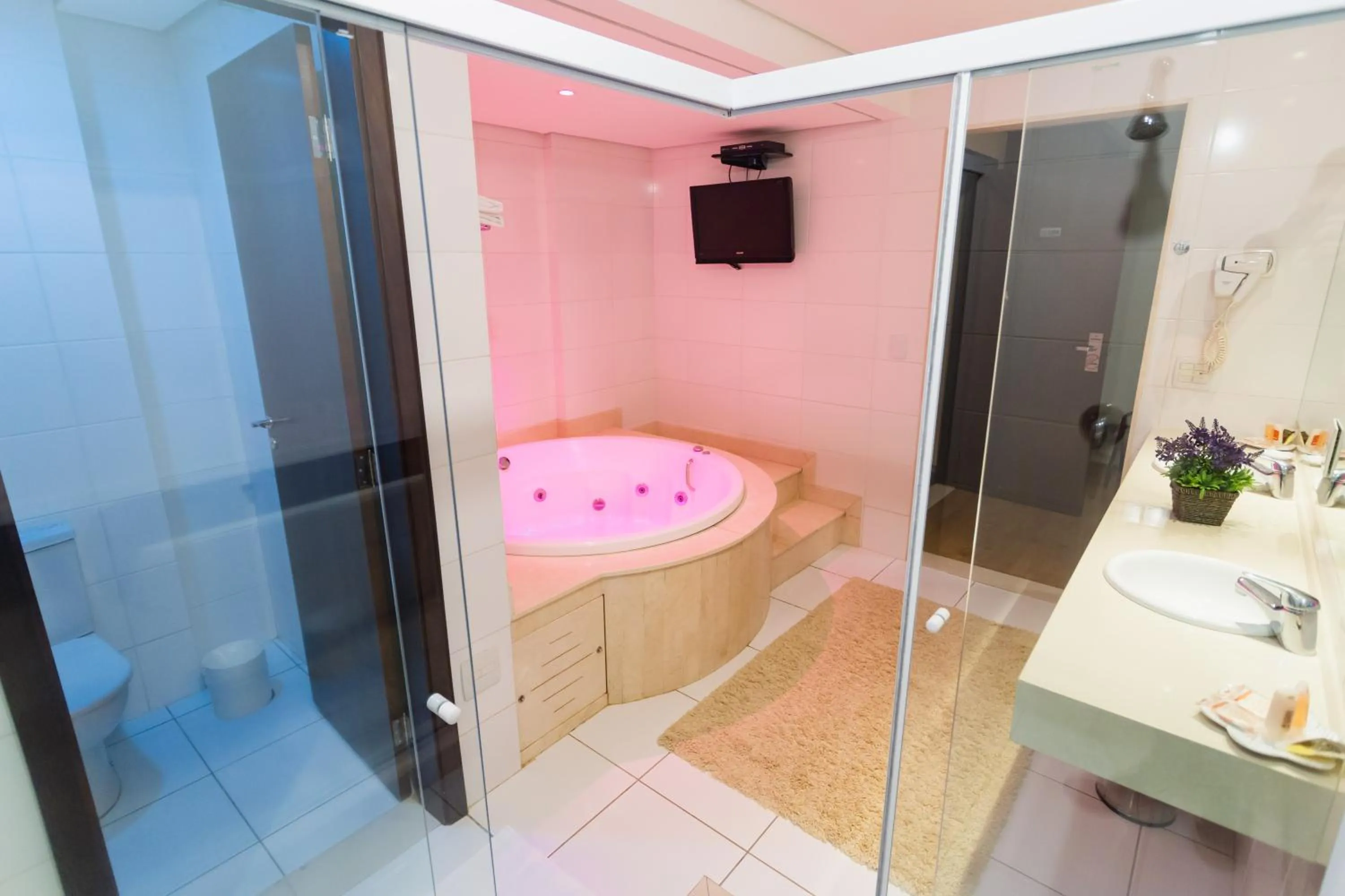 Hot Tub in JR Hotel Ribeirão Preto