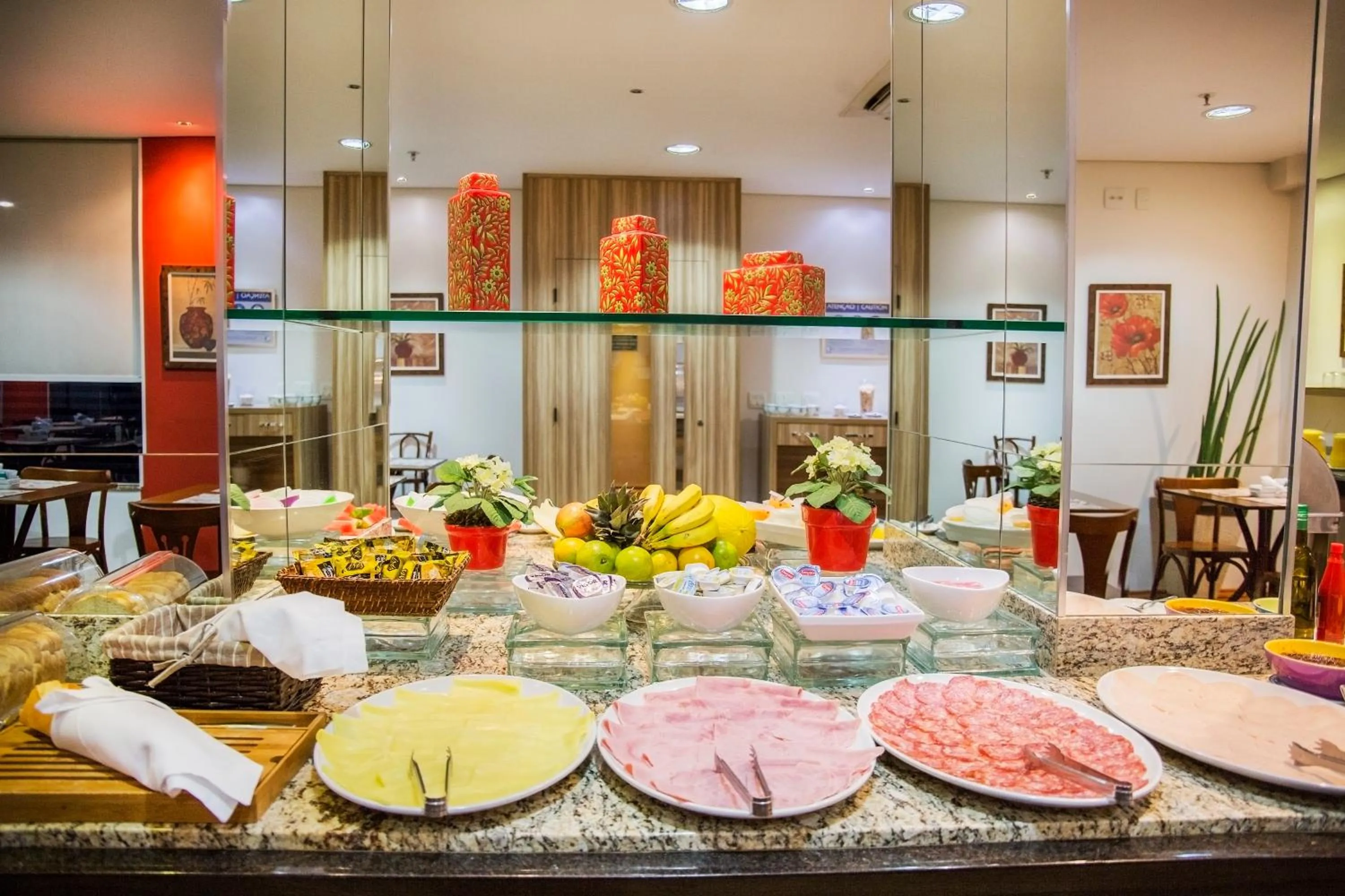 Breakfast in JR Hotel Ribeirão Preto